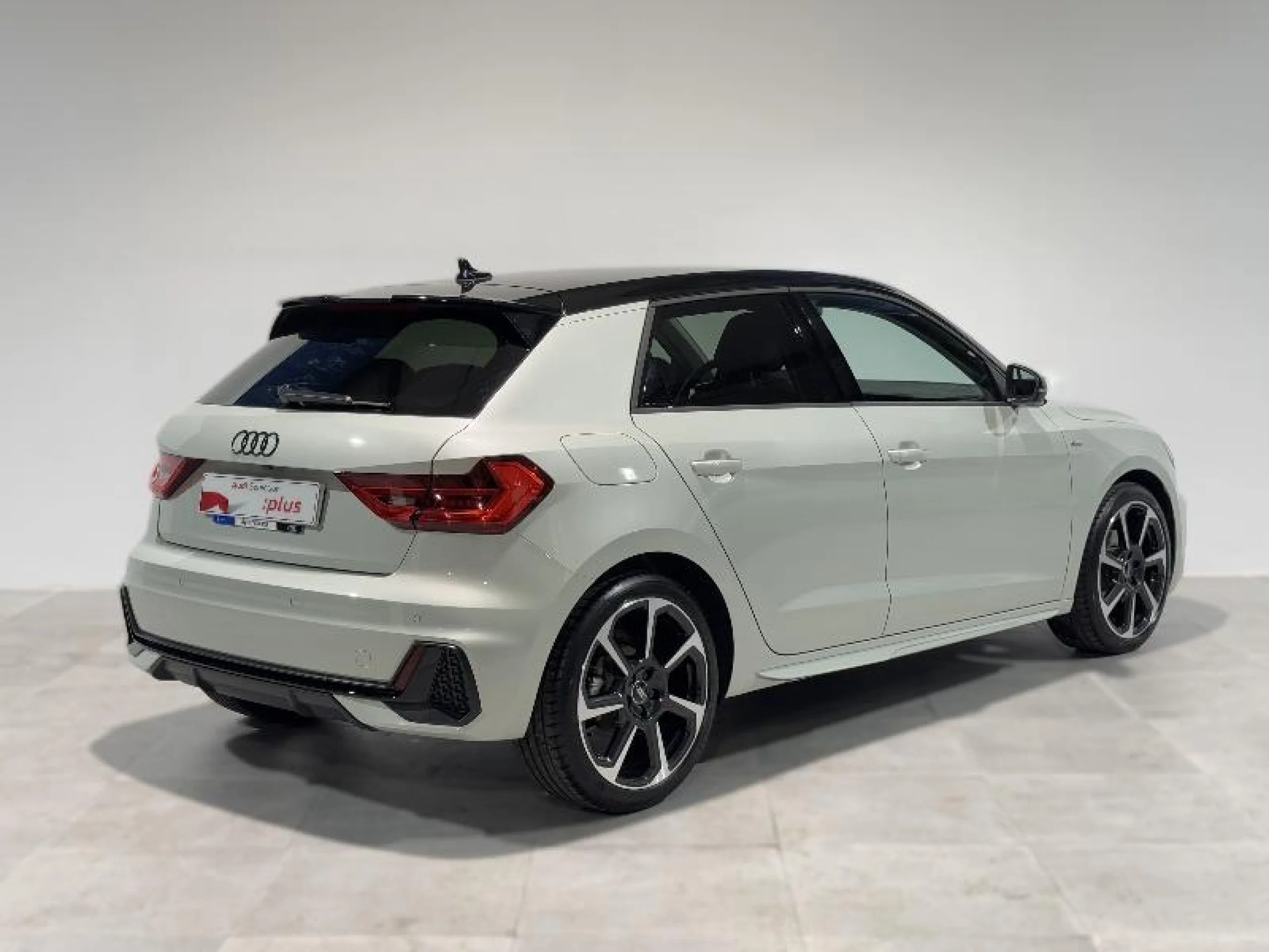 AUDI A1 SPORTBACK ADRENALIN 30 TFSI 81KW S TRON - Foto 2
