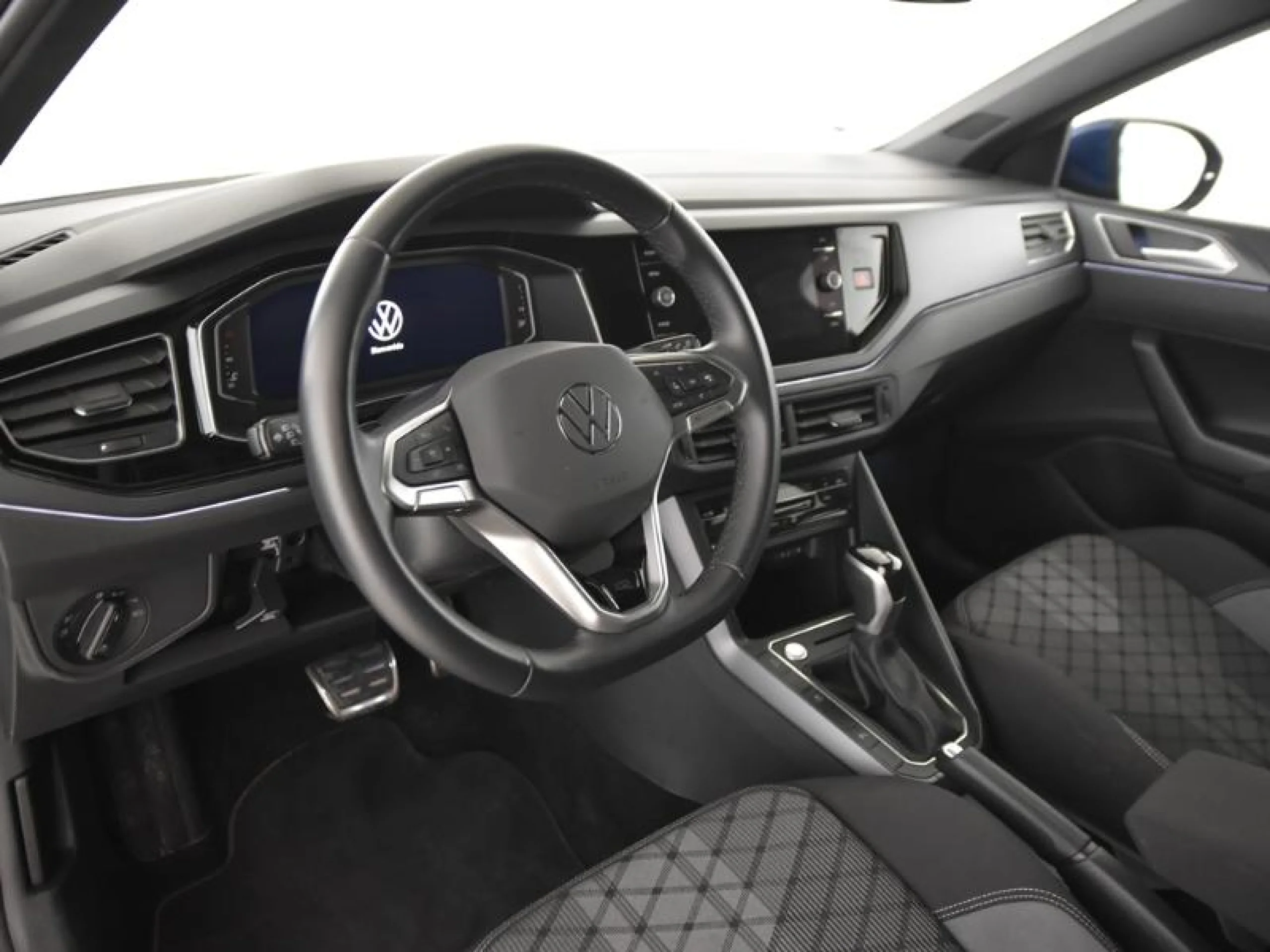 VOLKSWAGEN TAIGO R LINE 1.0 TSI 85KW (115CV) DSG - Foto 9