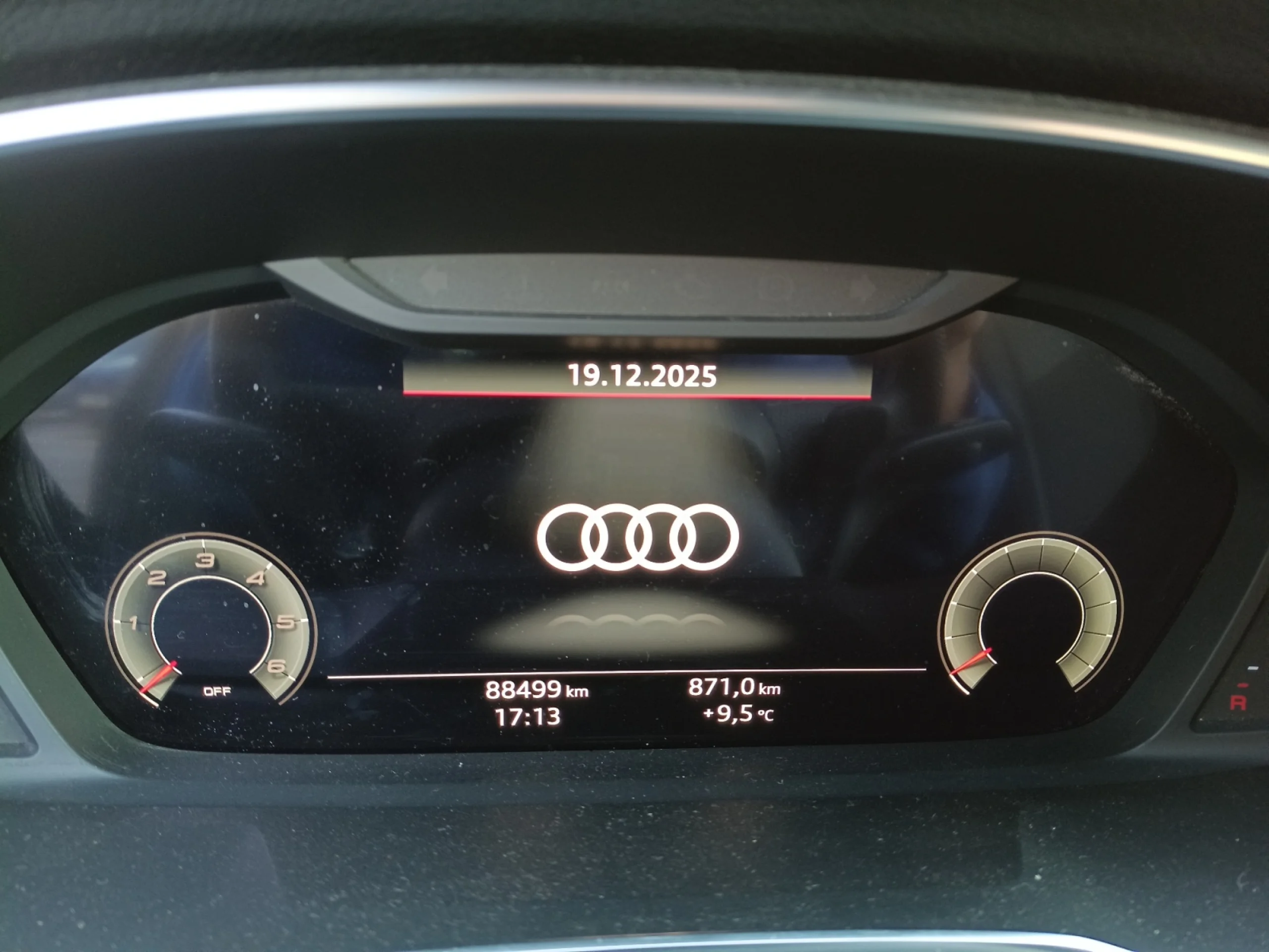 AUDI Q3 BLACK LINE 35 TDI 110KW (150CV) S TRONIC - Foto 10