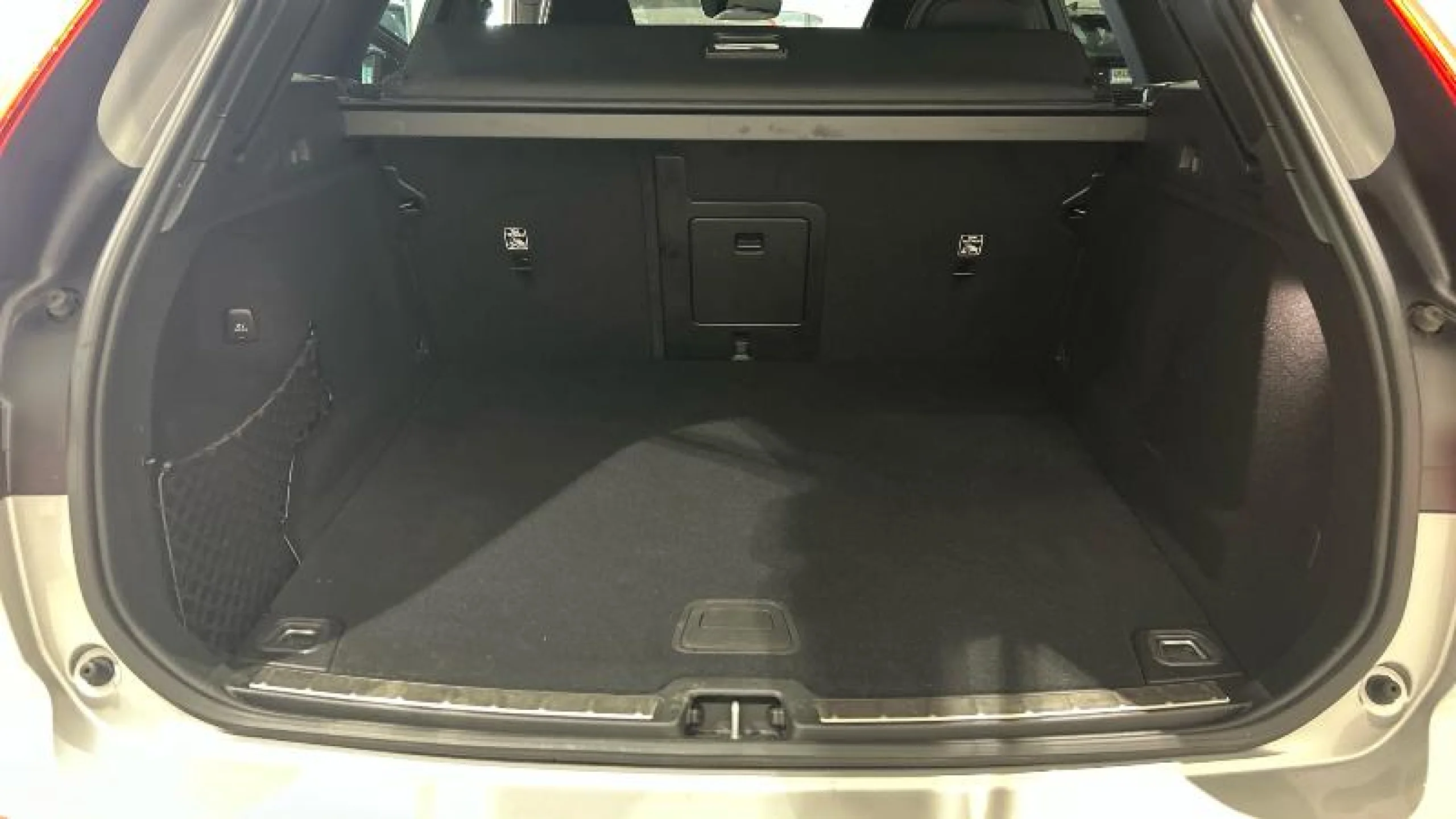 VOLVO XC60 2.0 B4 D PLUS DARK AUTO - Foto 11