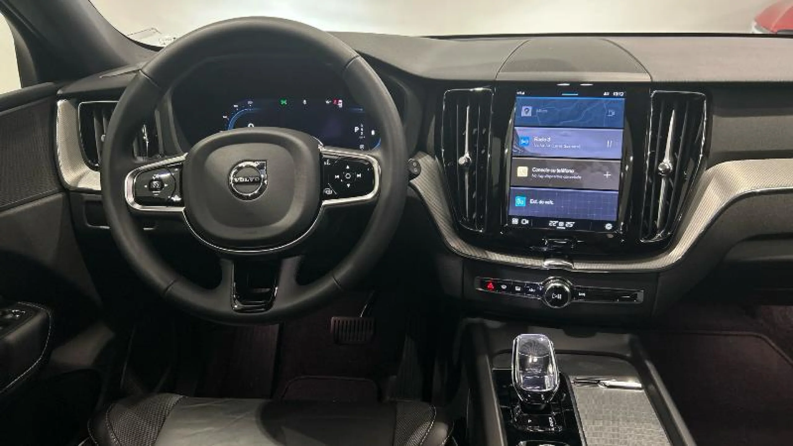 VOLVO XC60 2.0 B4 D PLUS DARK AUTO - Foto 12