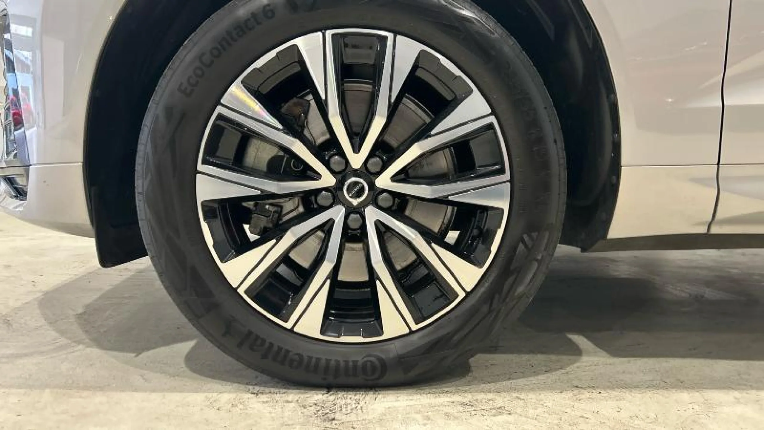 VOLVO XC60 2.0 B4 D PLUS DARK AUTO - Foto 15