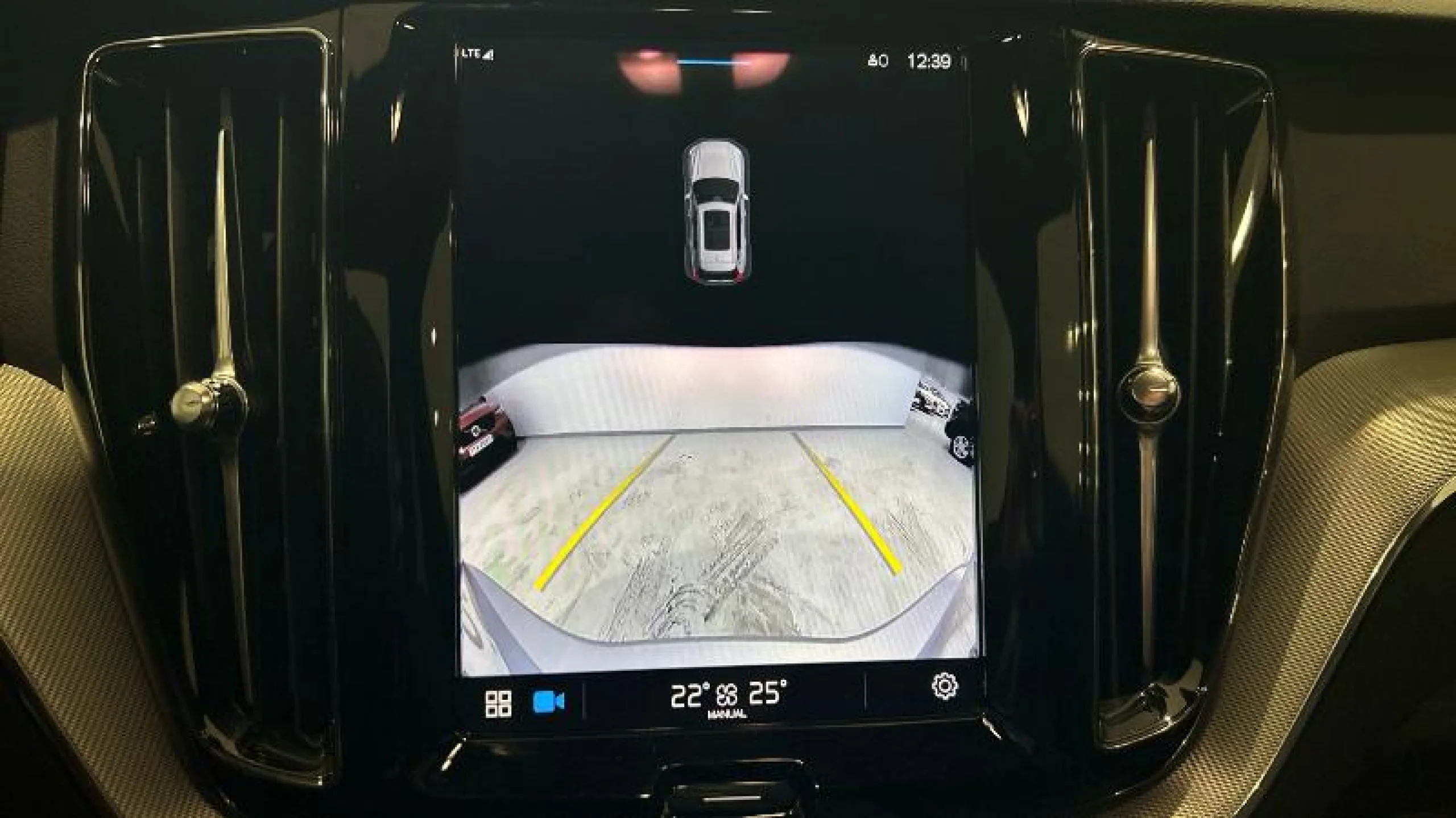 VOLVO XC60 2.0 B4 D PLUS DARK AUTO - Foto 18