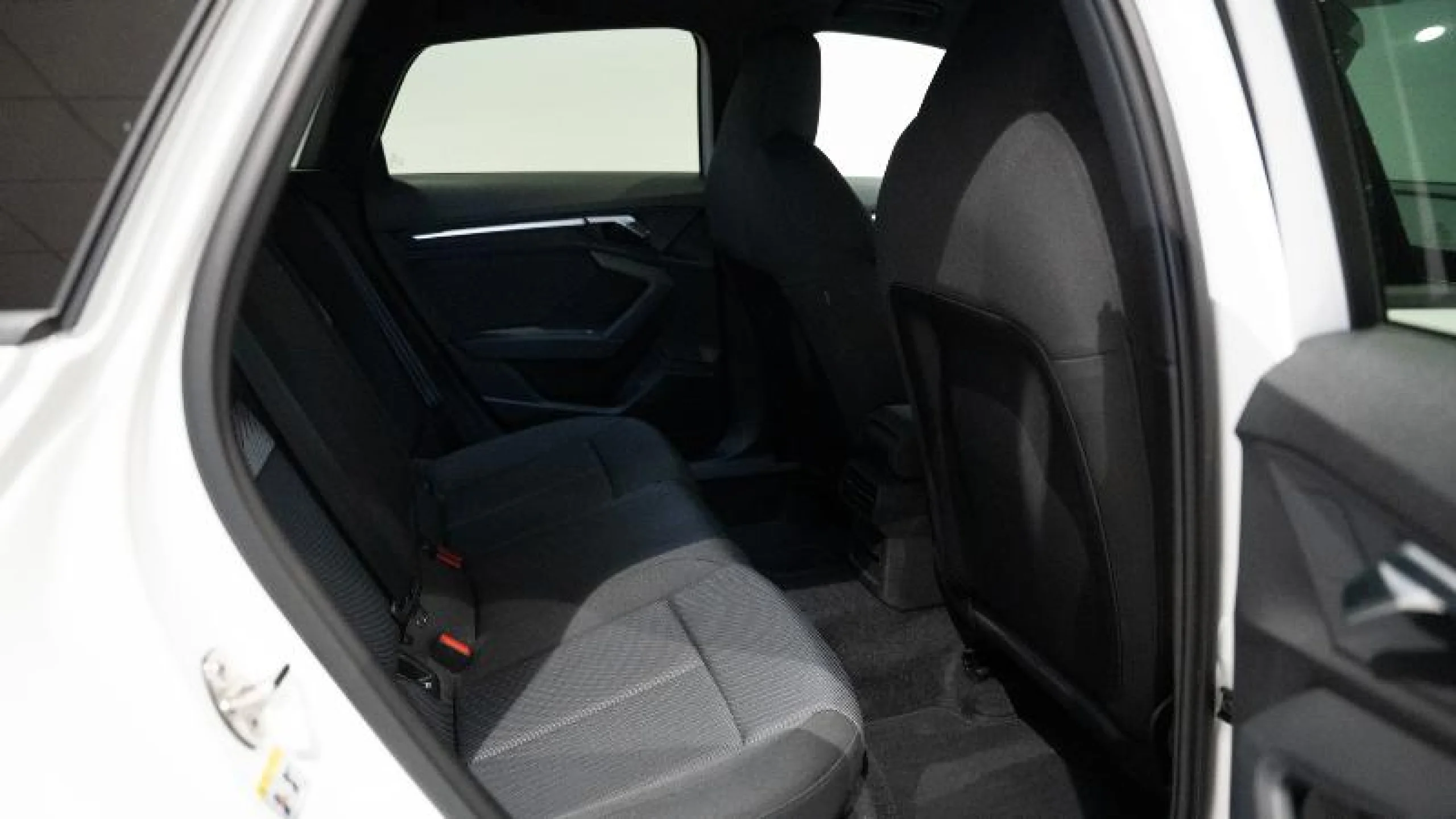 AUDI A3 SPORTBACK S LINE 40 TFSI E 150KW S TRON - Foto 8