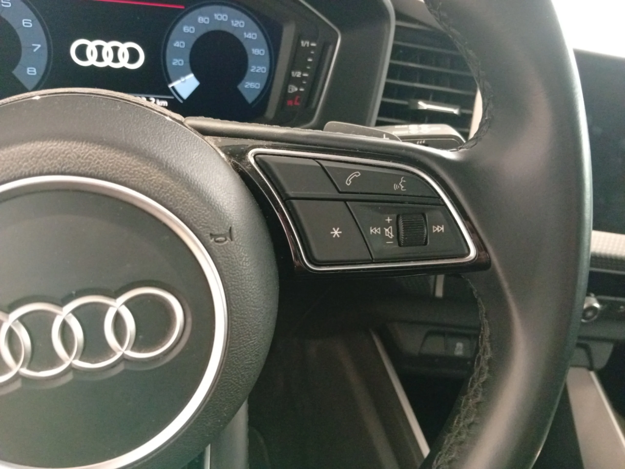 AUDI A1 SPORTBACK ADRENALIN 30 TFSI 81KW S TRON - Foto 10