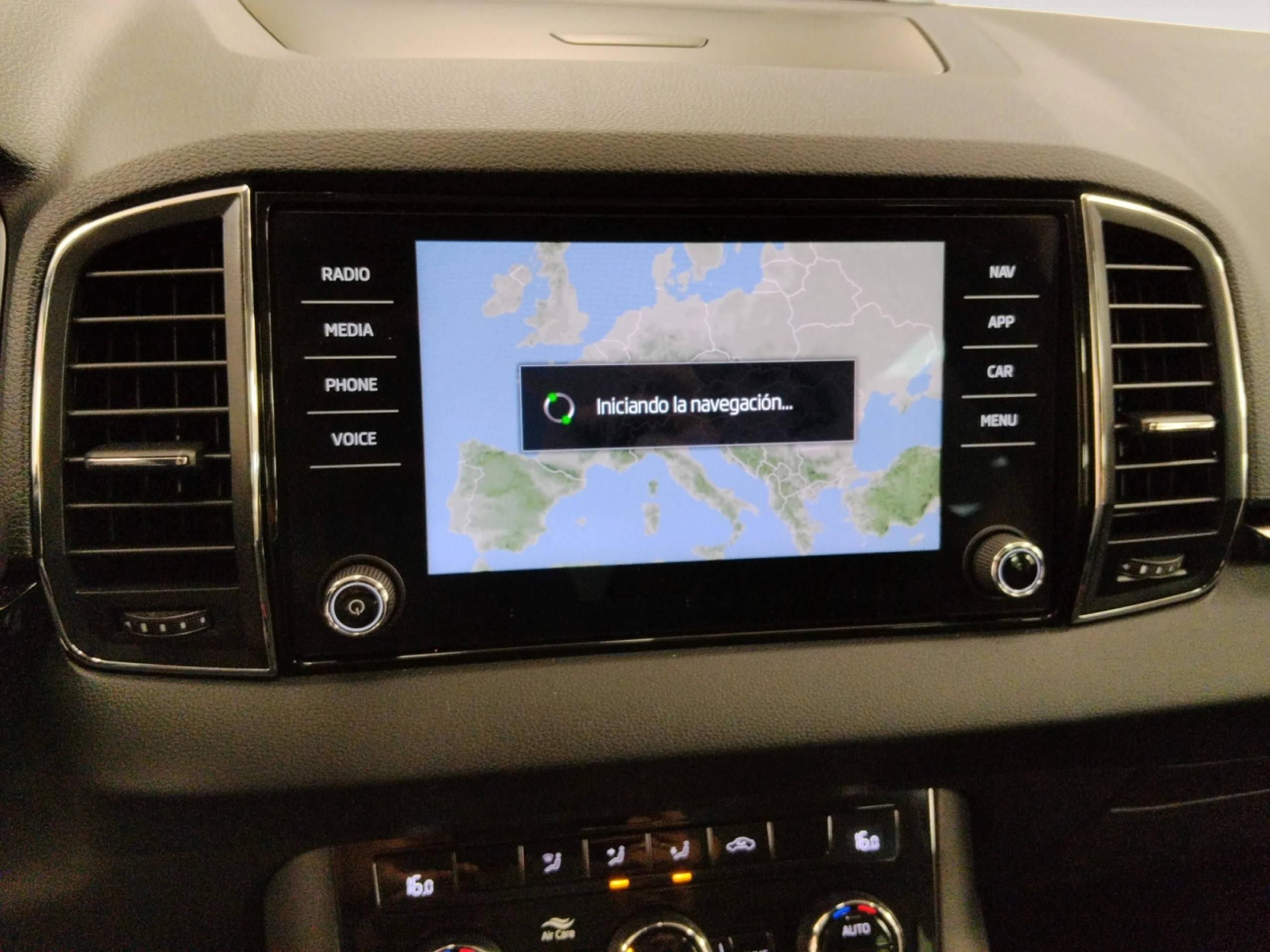 SKODA KAROQ 1.5 TSI 110KW (150CV) DSG ACT STYLE - Foto 14