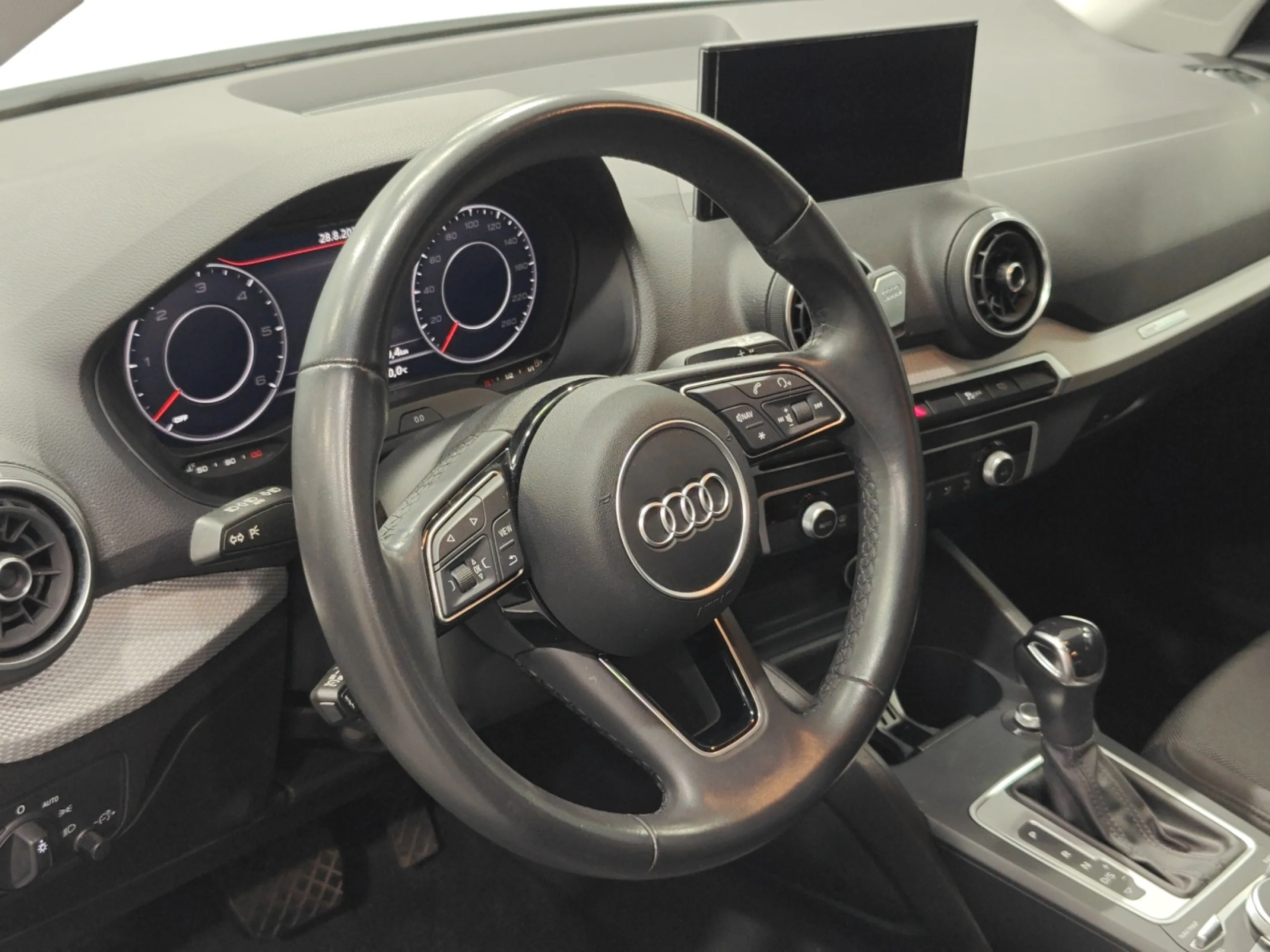 AUDI Q2 ADVANCED 30 TDI 85KW (116CV) S TRONIC - Foto 9