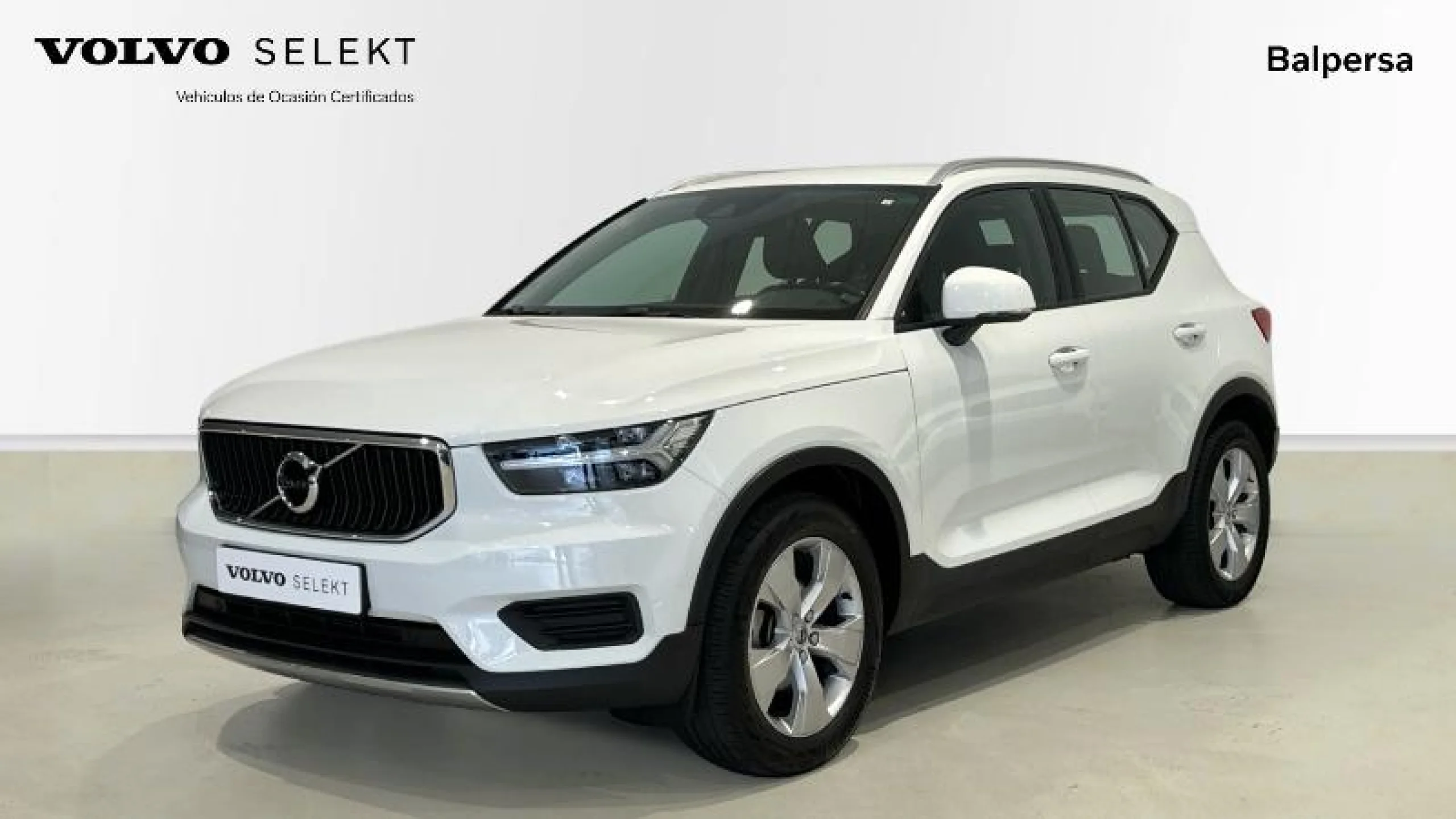 VOLVO XC40 2.0 D3 MOMENTUM - Foto 1