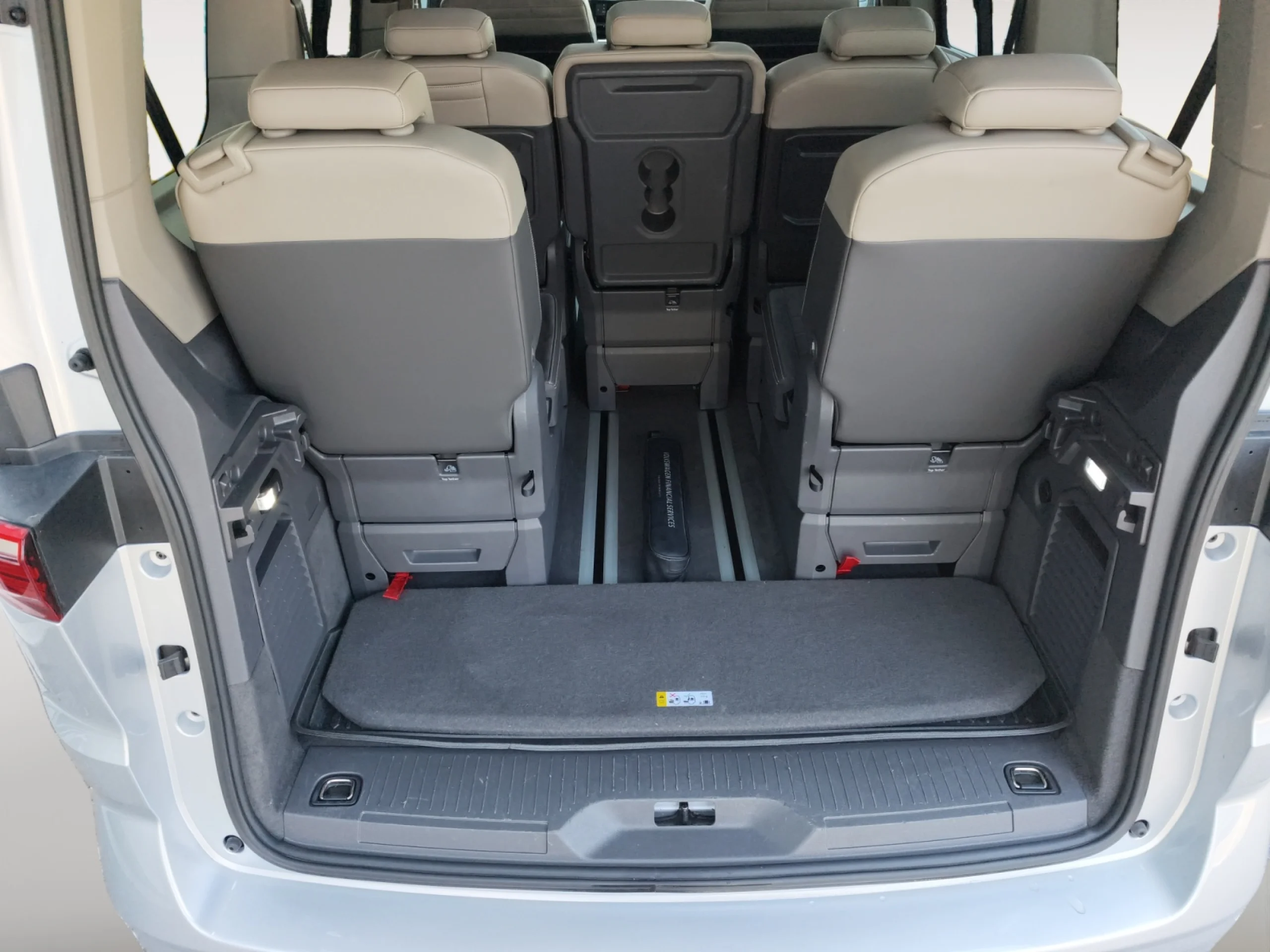VOLKSWAGEN Multivan LIFE PHEV 1.4 TSI 160KW (218CV) DSG BC - Foto 7