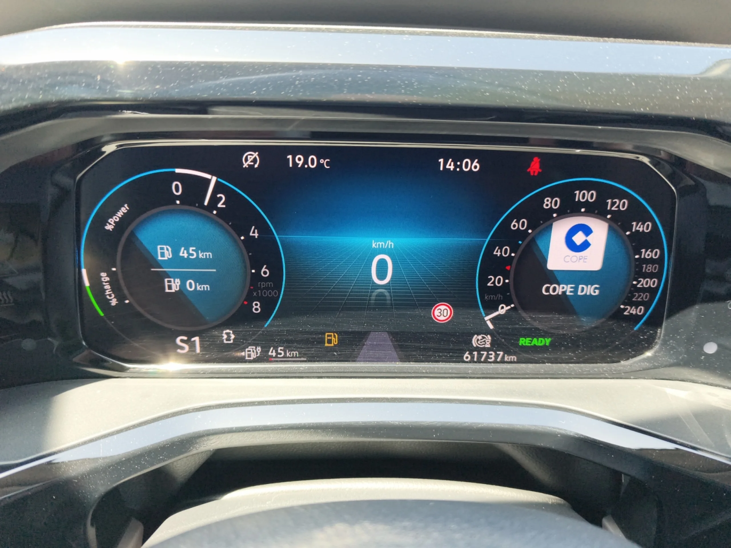 VOLKSWAGEN Multivan LIFE PHEV 1.4 TSI 160KW (218CV) DSG BC - Foto 10