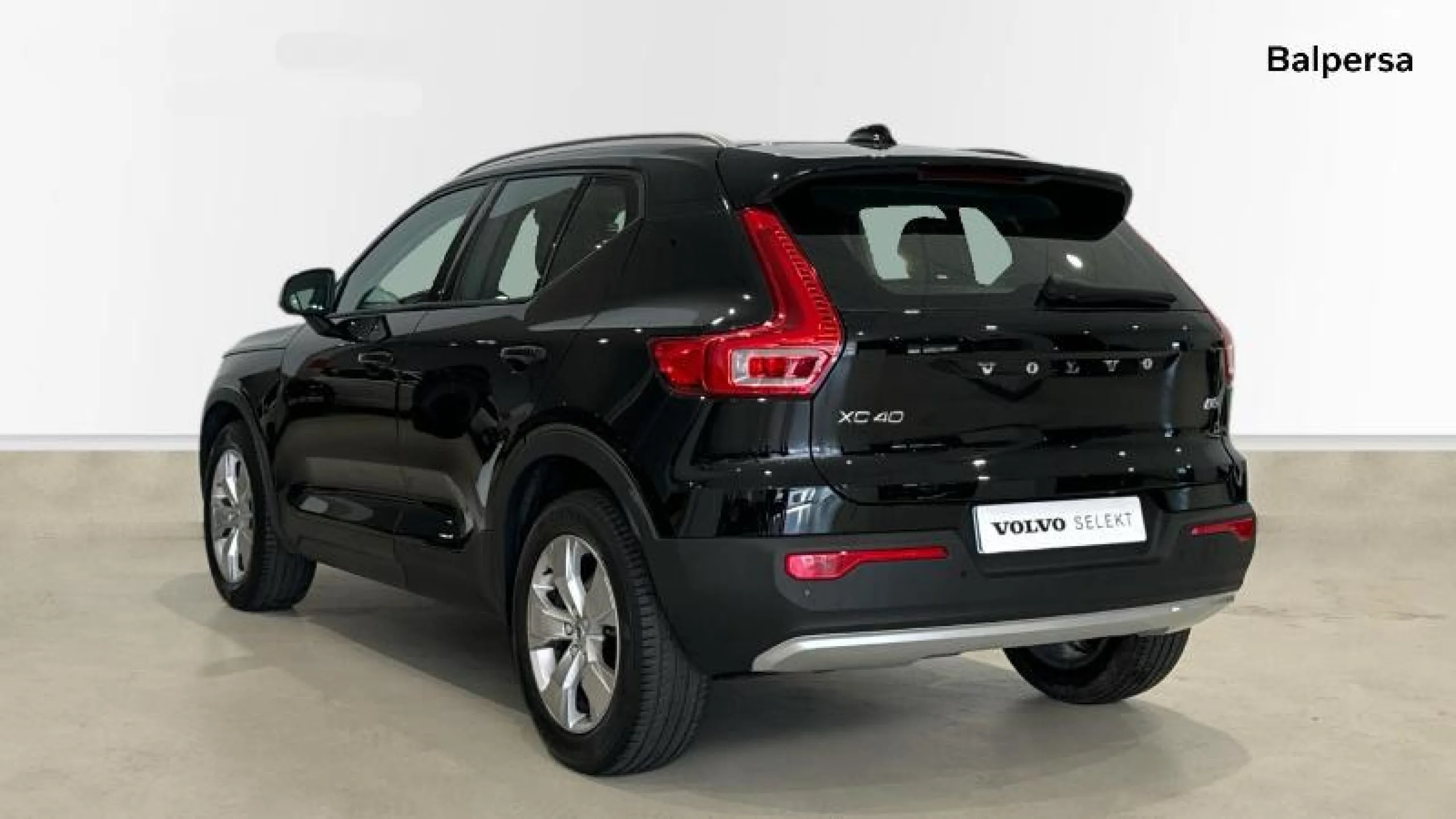 VOLVO XC40 2.0 D3 MOMENTUM AUTO - Foto 2