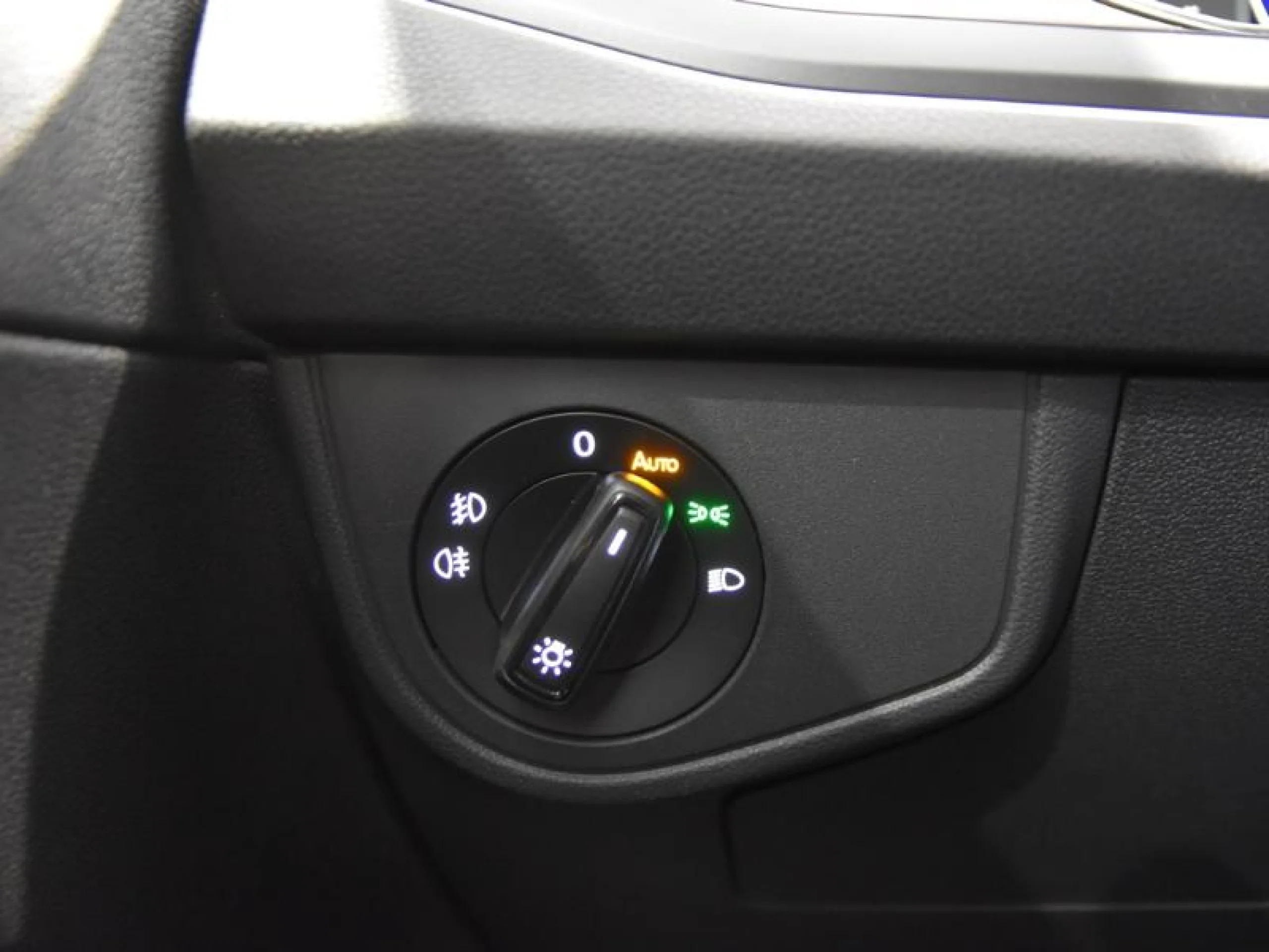 VOLKSWAGEN TAIGO TAIGO R LINE 1.0 TSI 85 KW (115 CV )  AUTOM TICO DSG 7 VEL. - Foto 18