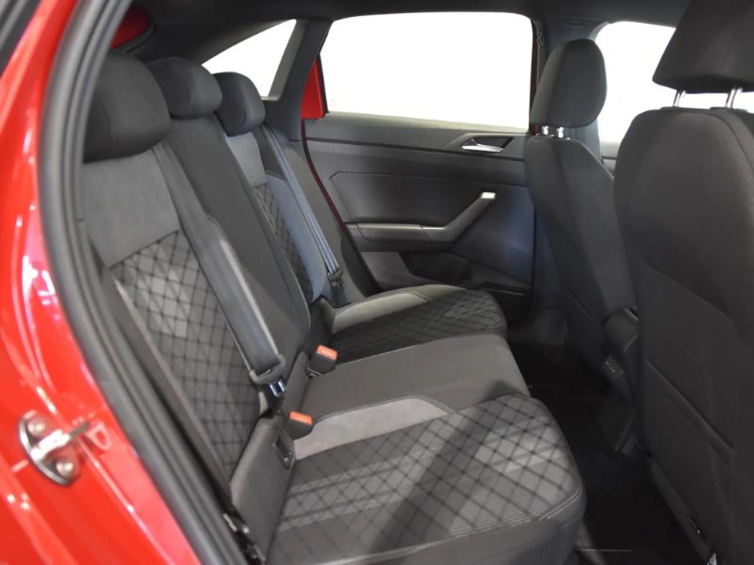 VOLKSWAGEN TAIGO TAIGO R LINE 1.0 TSI 85 KW (115 CV )  AUTOM TICO DSG 7 VEL. - Foto 7