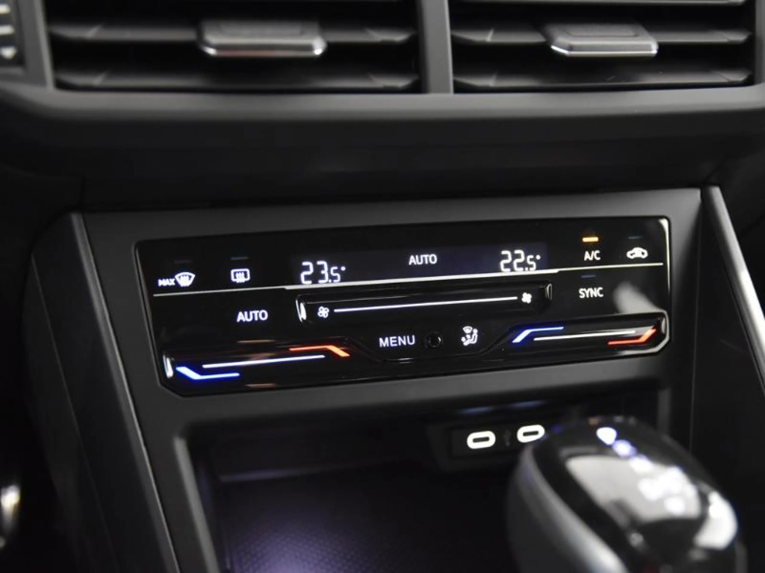 VOLKSWAGEN TAIGO TAIGO R LINE 1.0 TSI 85 KW (115 CV )  AUTOM TICO DSG 7 VEL. - Foto 12