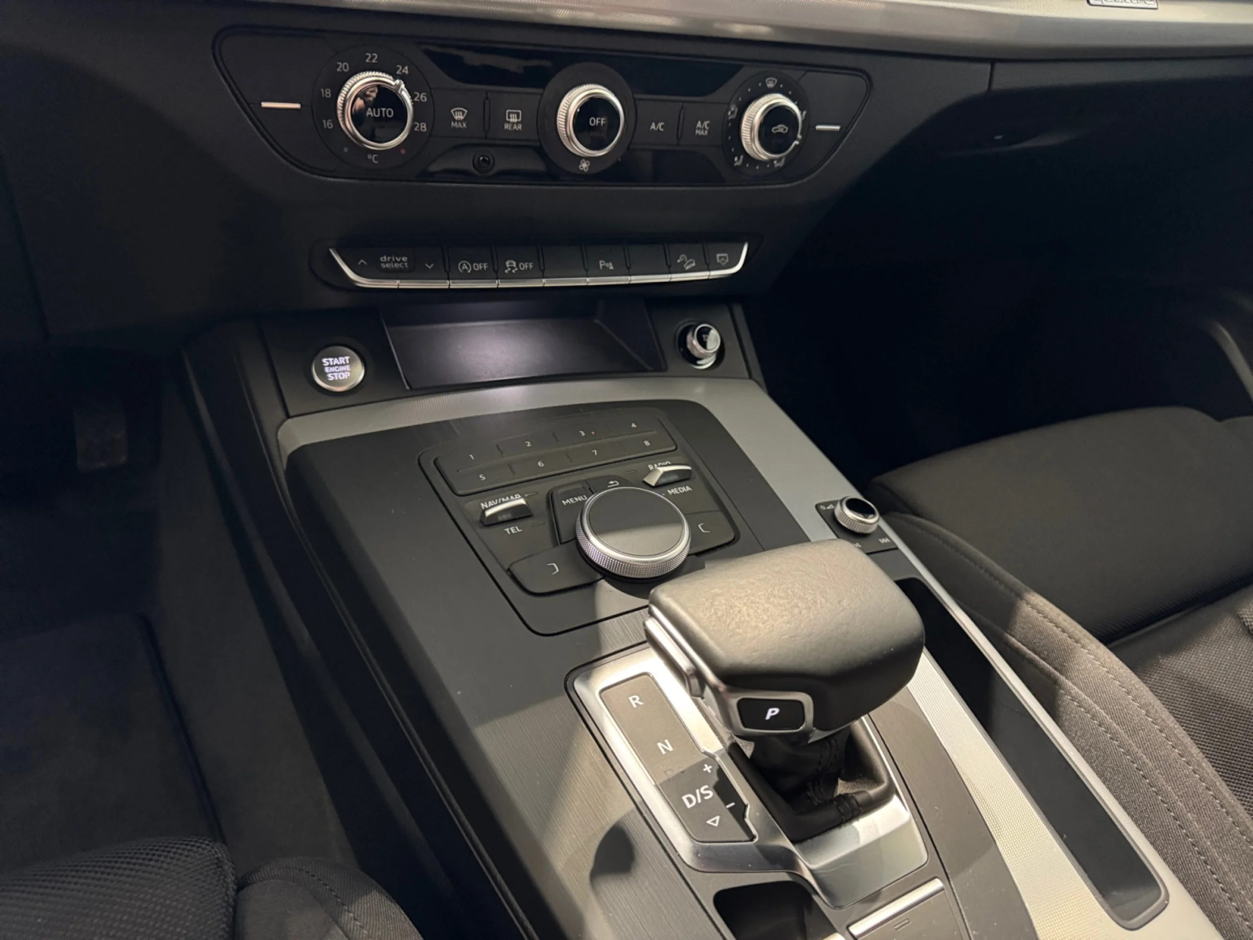 AUDI Q5 2.0 TDI 120KW QUATTRO S TRONIC - Foto 14