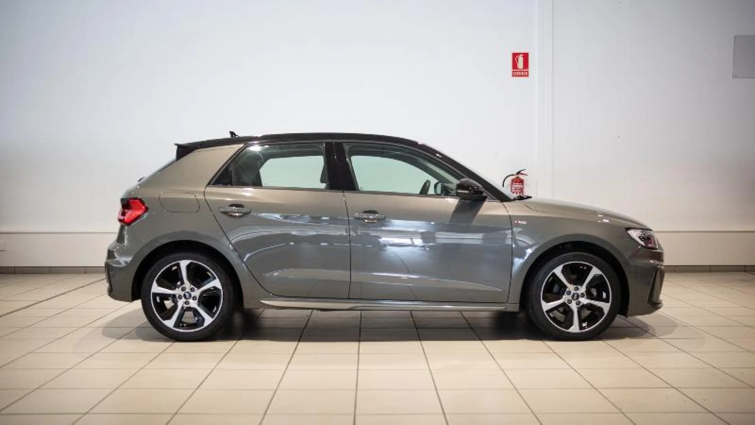 AUDI A1 SPORTBACK ADRENALIN 25 TFSI 70KW (95CV) - Foto 3