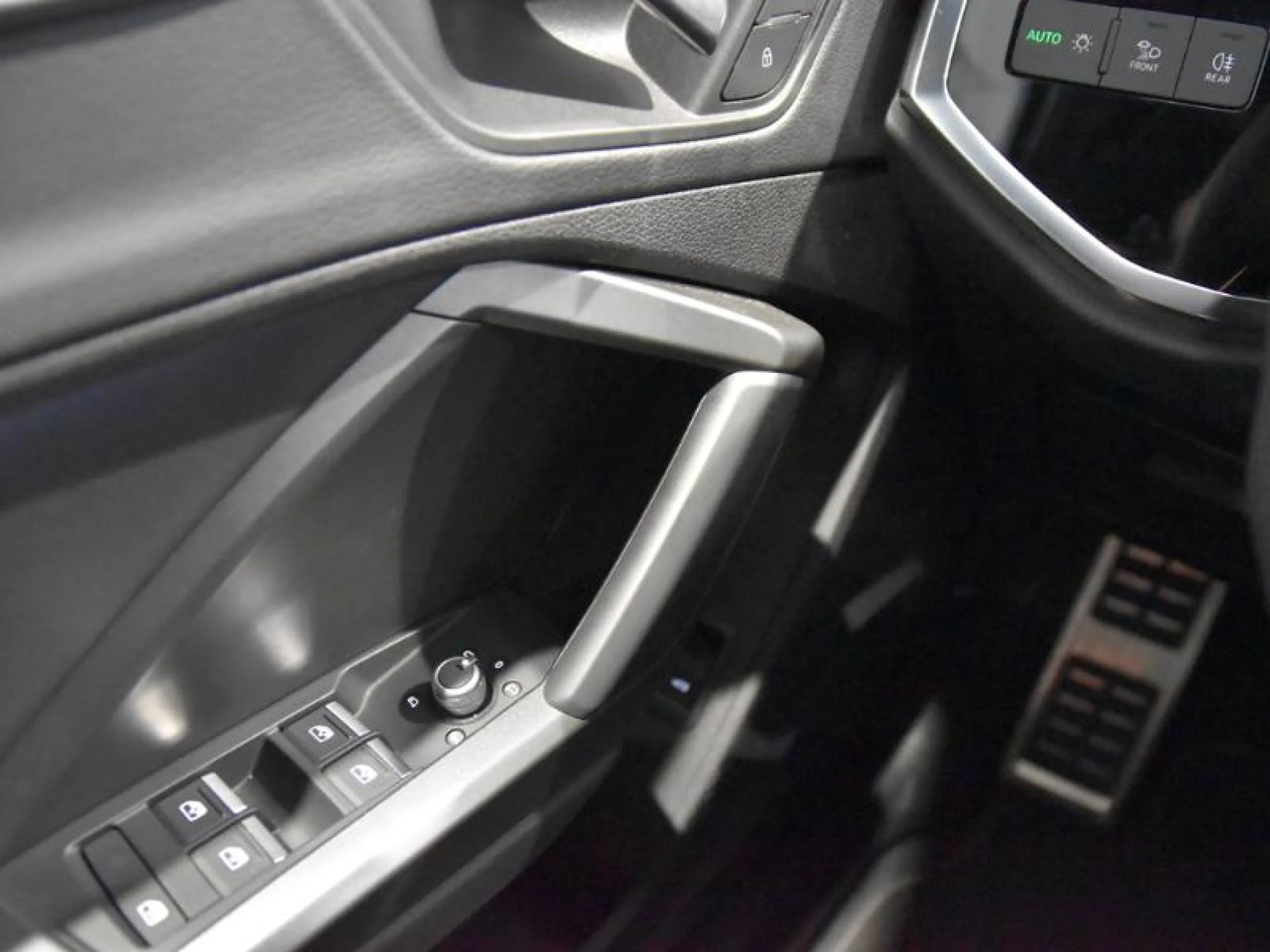 AUDI Q3 S LINE 35 TDI 110KW (150CV) S TRONIC - Foto 19