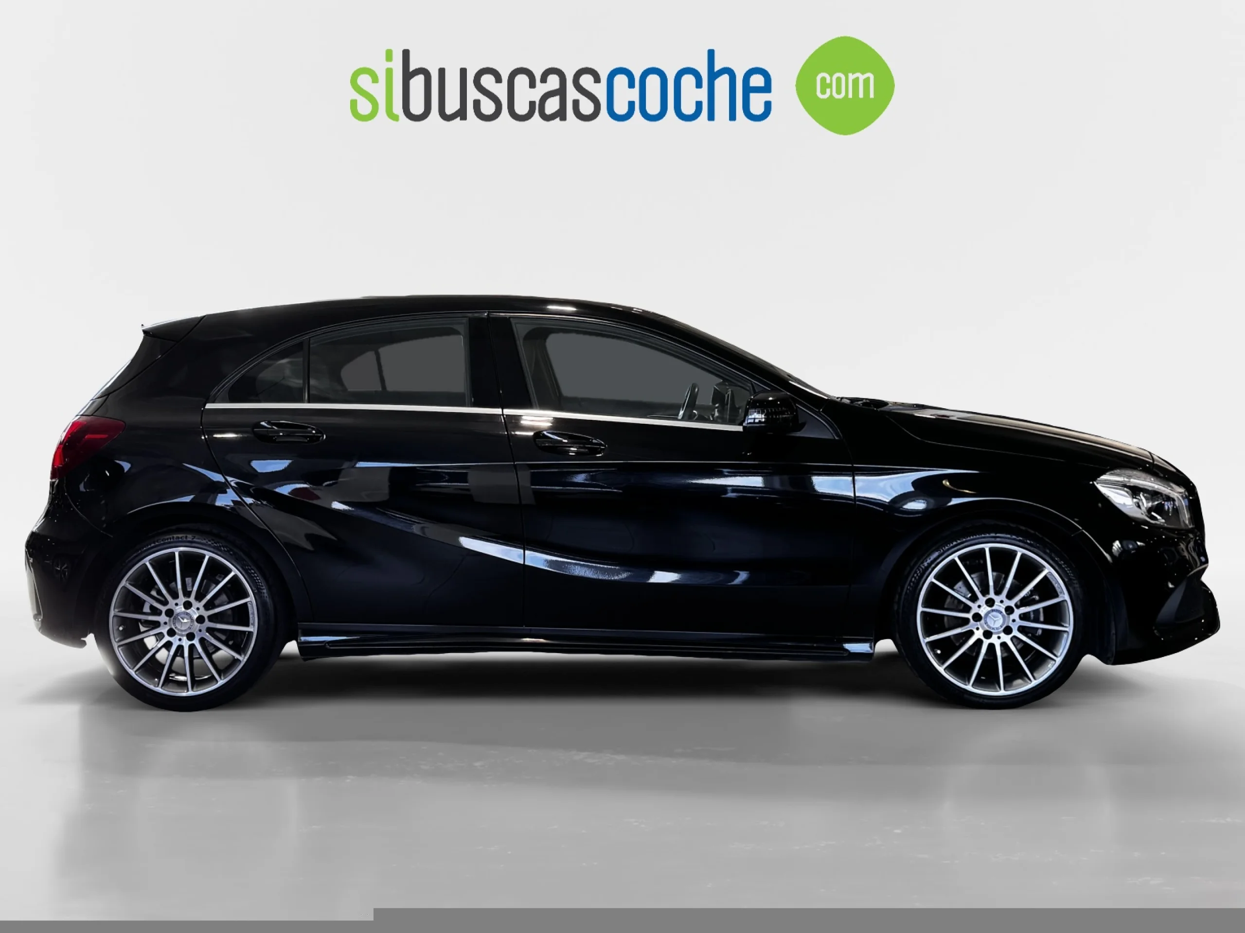 MERCEDES-BENZ CLASE A A 200 D AMG LINE - Foto 2