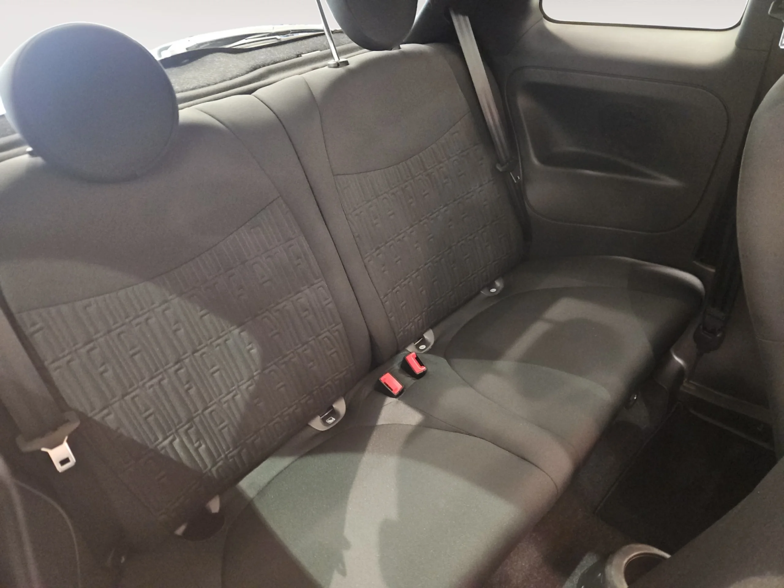 FIAT 500 DOLCEVITA 1.0 HYBRID 51KW (70 CV) - Foto 6