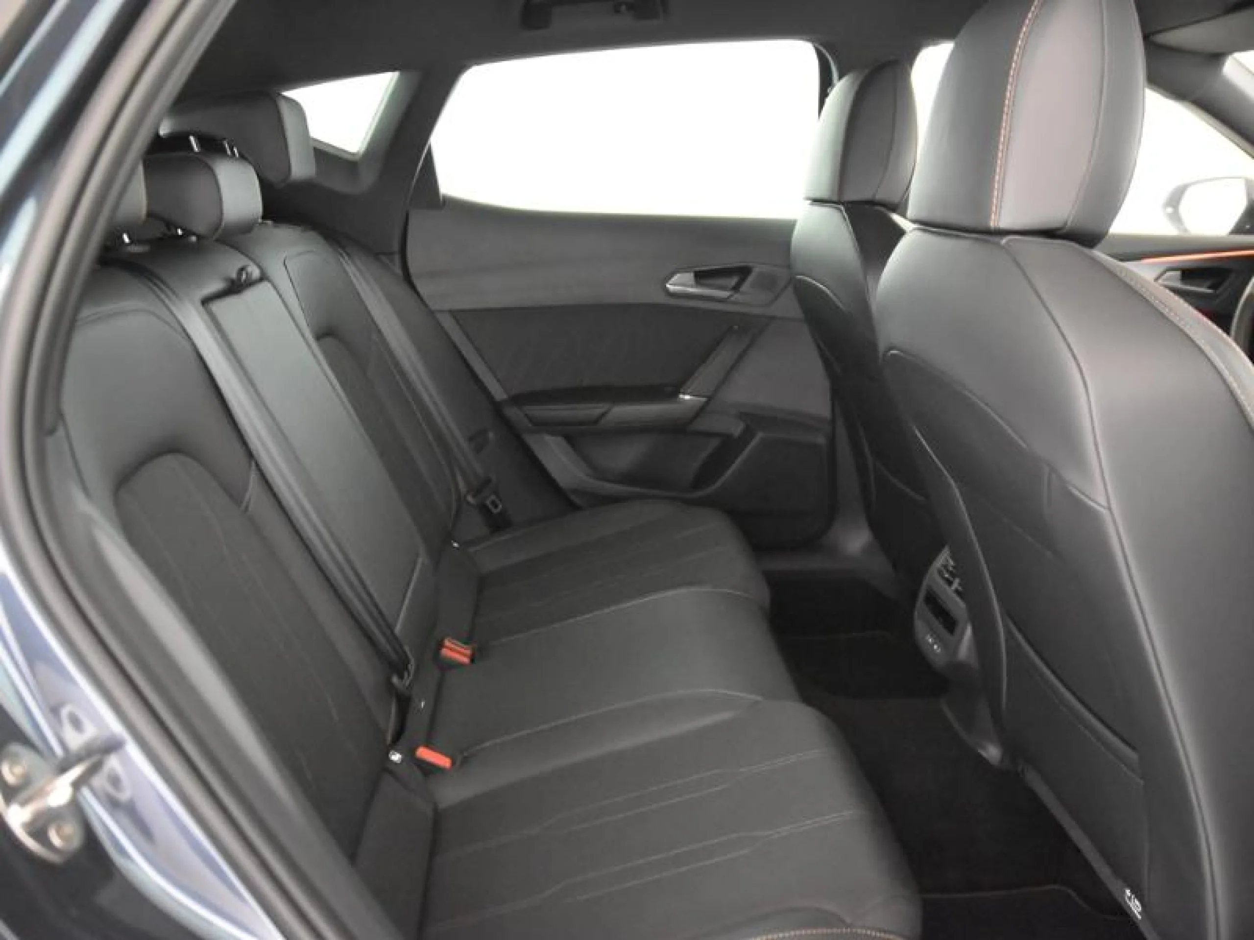 CUPRA FORMENTOR 1.5 TSI E HYBRID 150KW (204 CV) DSG - Foto 6