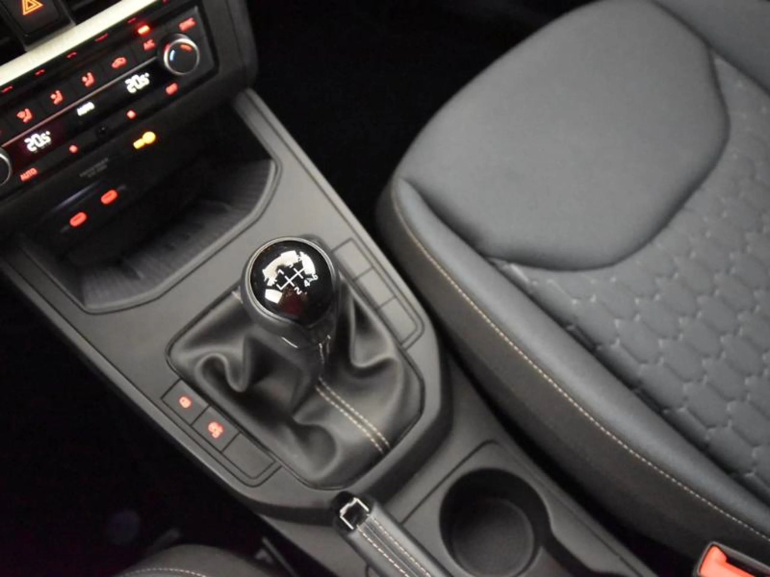 SEAT ARONA 1.0 TSI 85KW (115CV) START&STOP STYLE - Foto 10