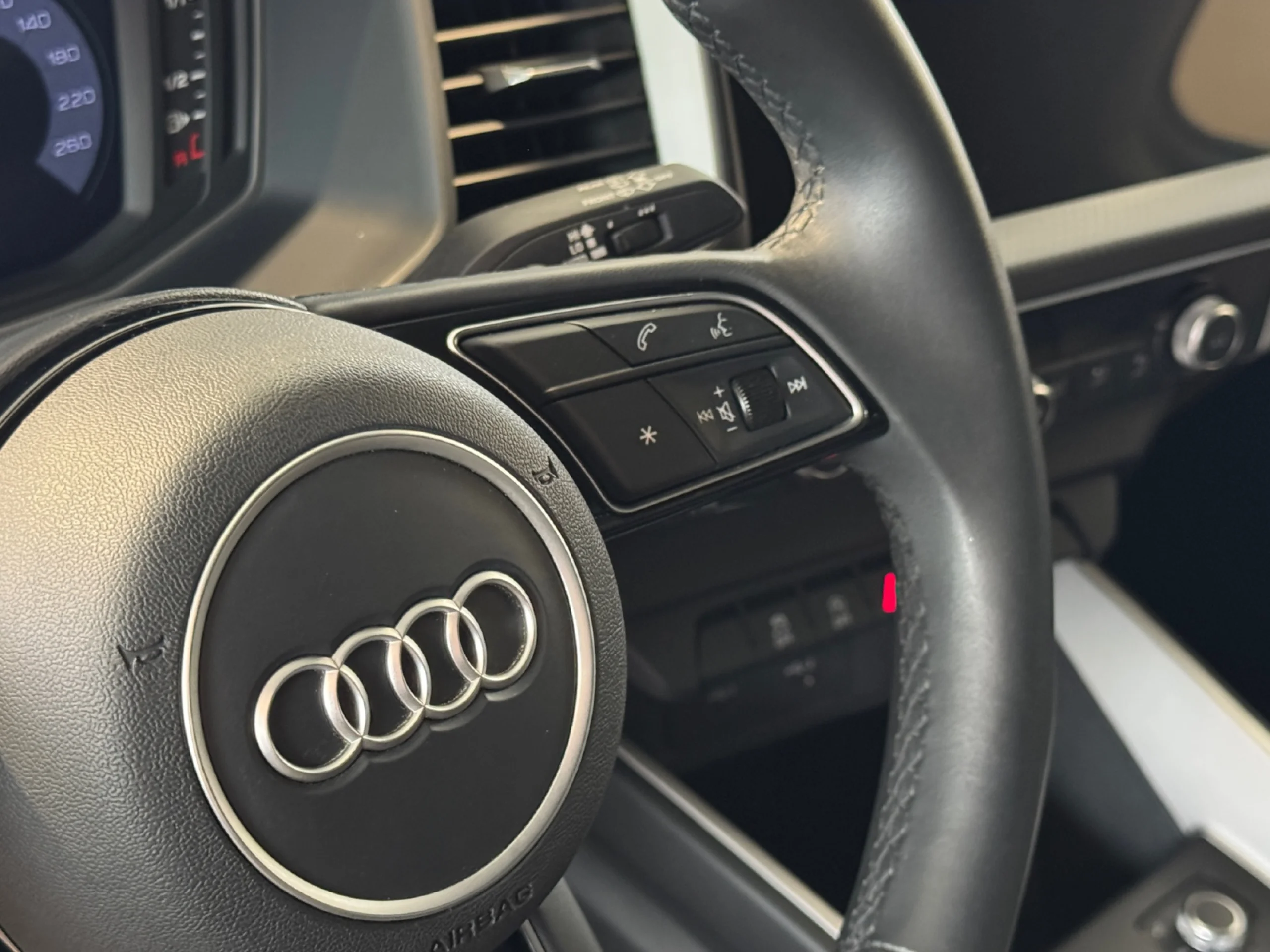 AUDI A1 SPORTBACK ADRENALIN BLACK ED 30TFSI 85KW - Foto 10