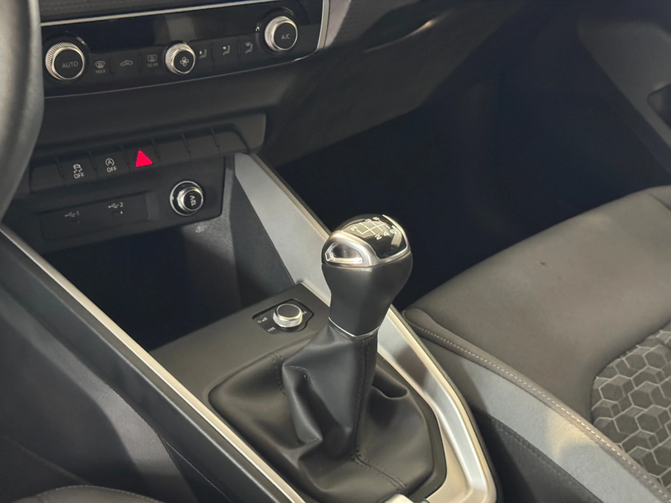 AUDI A1 SPORTBACK ADRENALIN BLACK ED 30TFSI 85KW - Foto 14