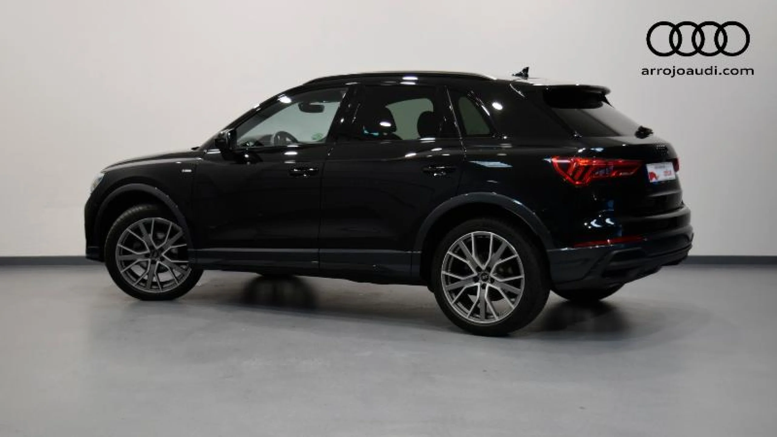 AUDI Q3 BLACK LINE 35 TDI 110KW (150CV) S TRONIC - Foto 2