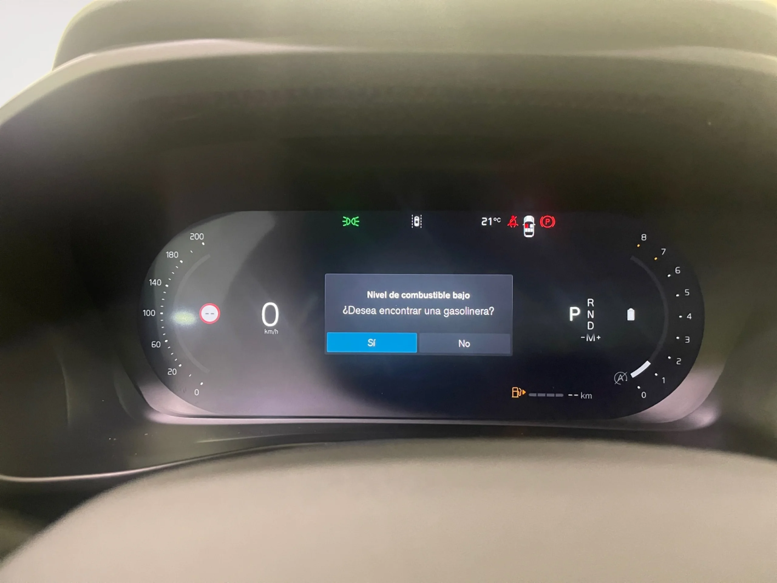 VOLVO XC40 2.0 B3 G CORE AUTO - Foto 7