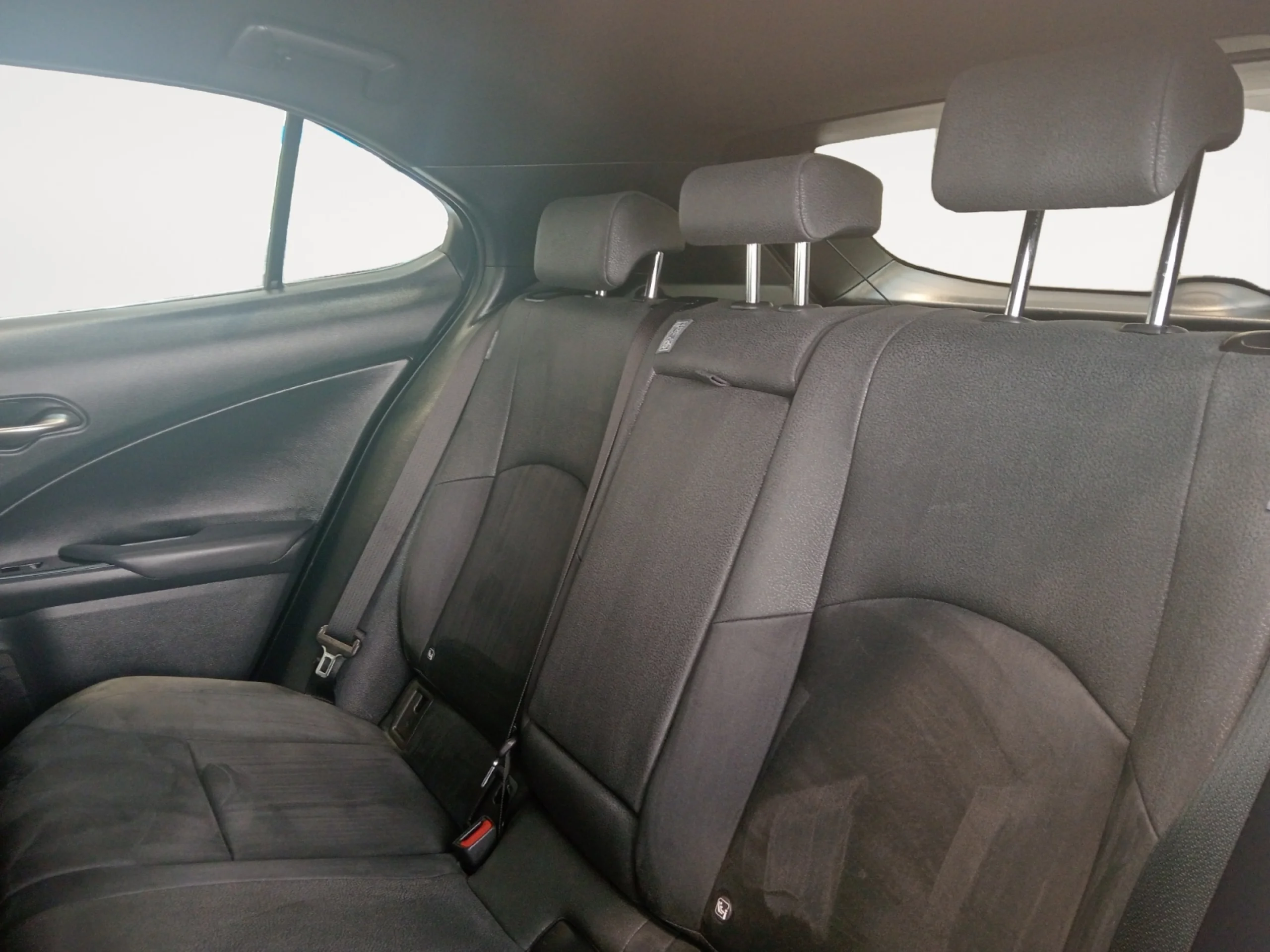 Lexus UX 2.0 250H BUSINESS - Foto 6