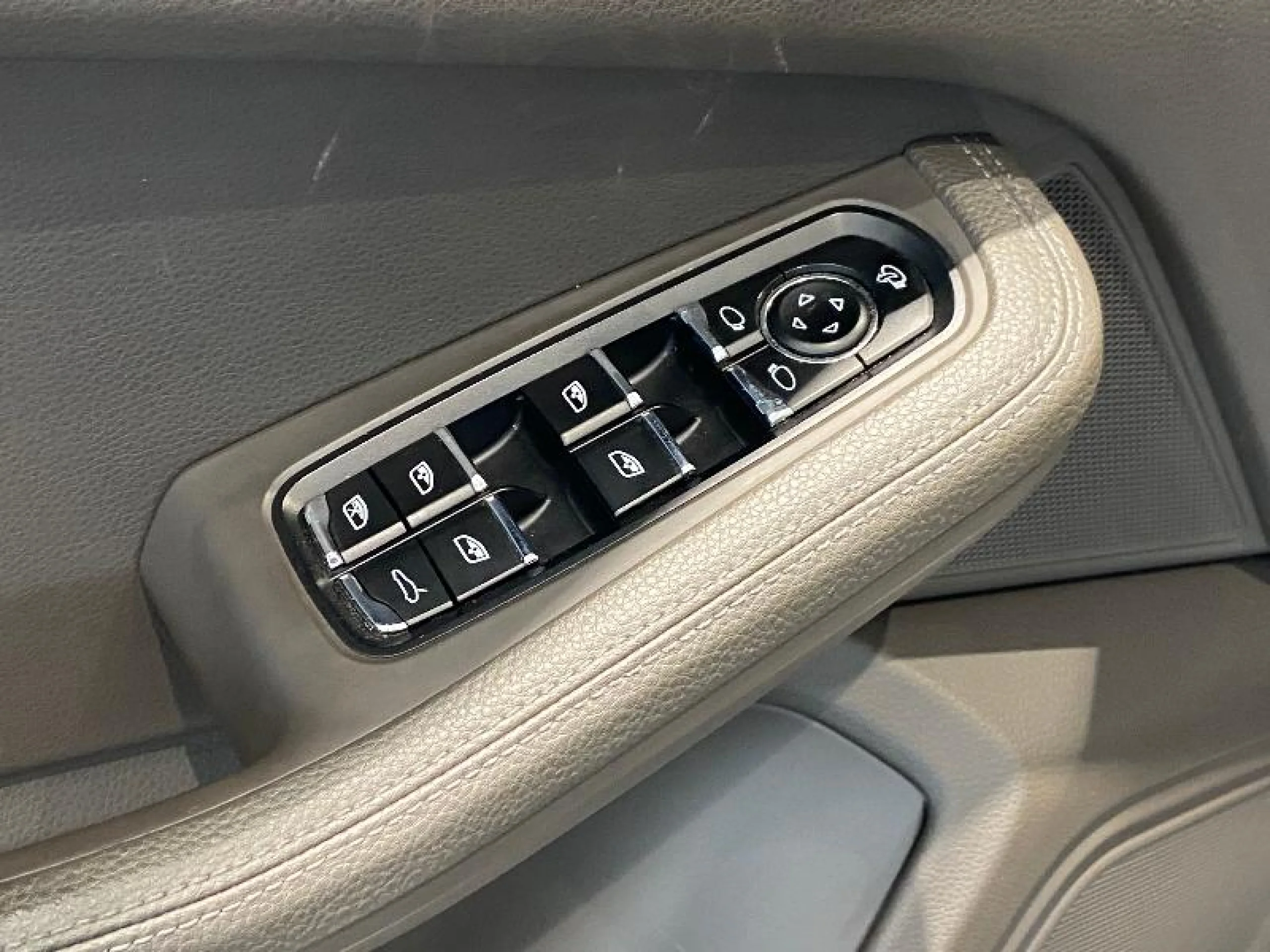 PORSCHE MACAN S - Foto 20