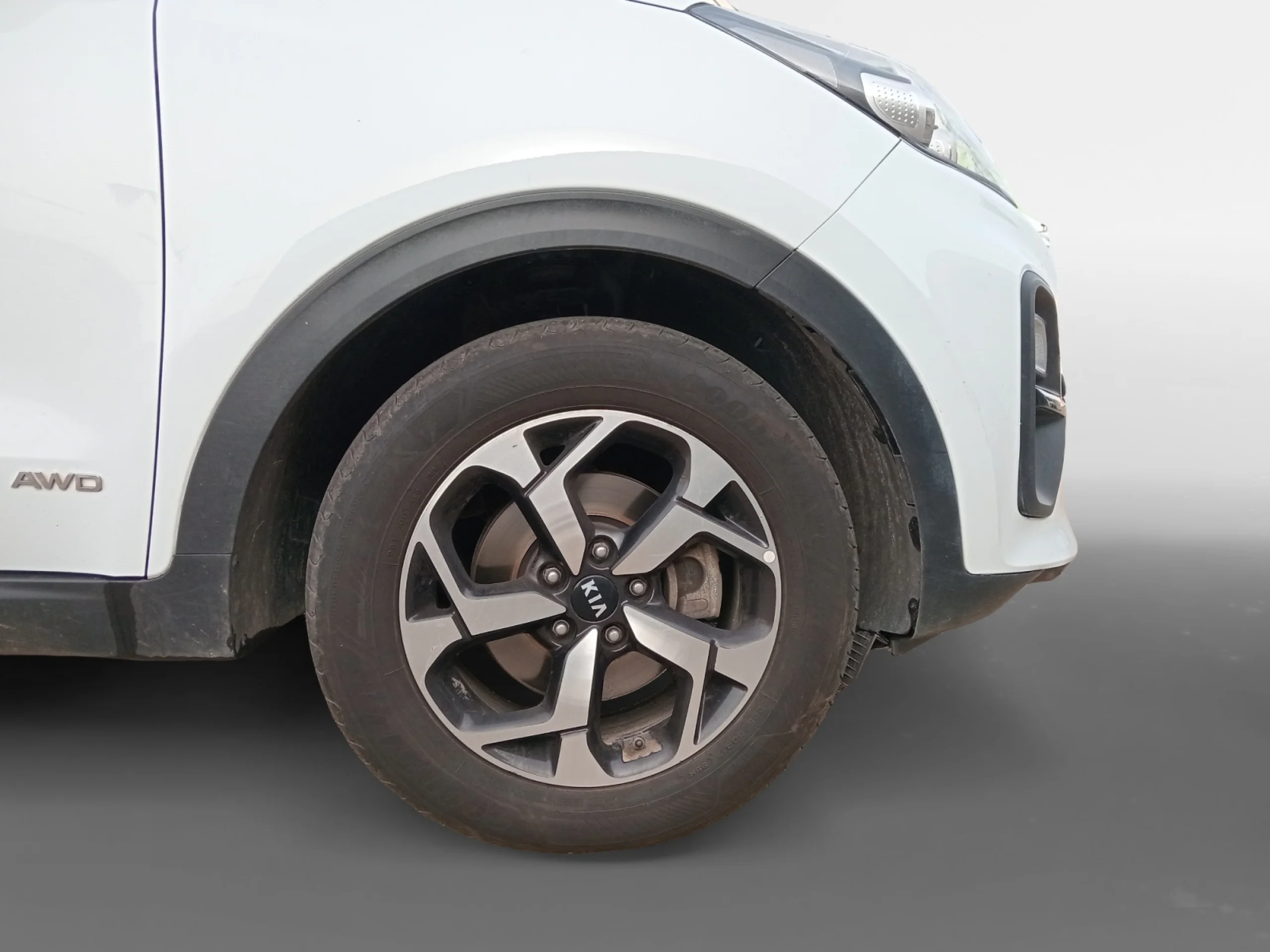 KIA SPORTAGE 1.6 CRDI MHEV 100KW (136CV) BUSINESS 4X4 - Foto 8