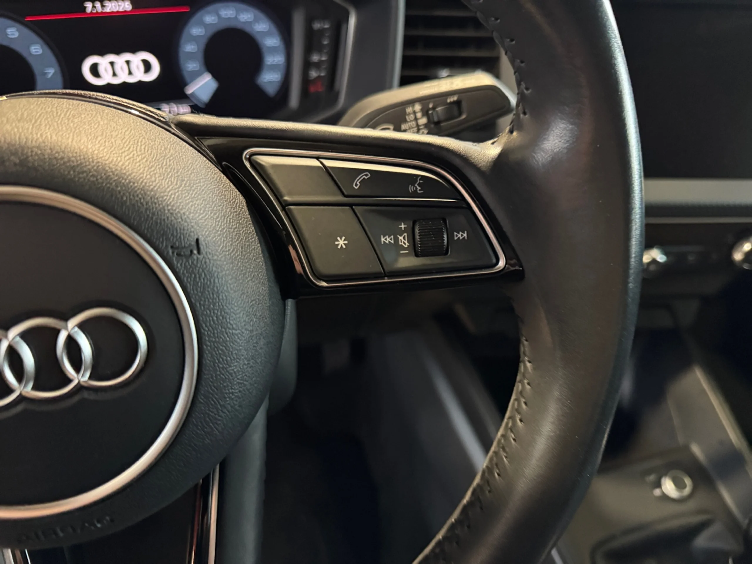 AUDI A1 SPORTBACK ADRENALIN 30 TFSI 85KW (116CV) - Foto 10