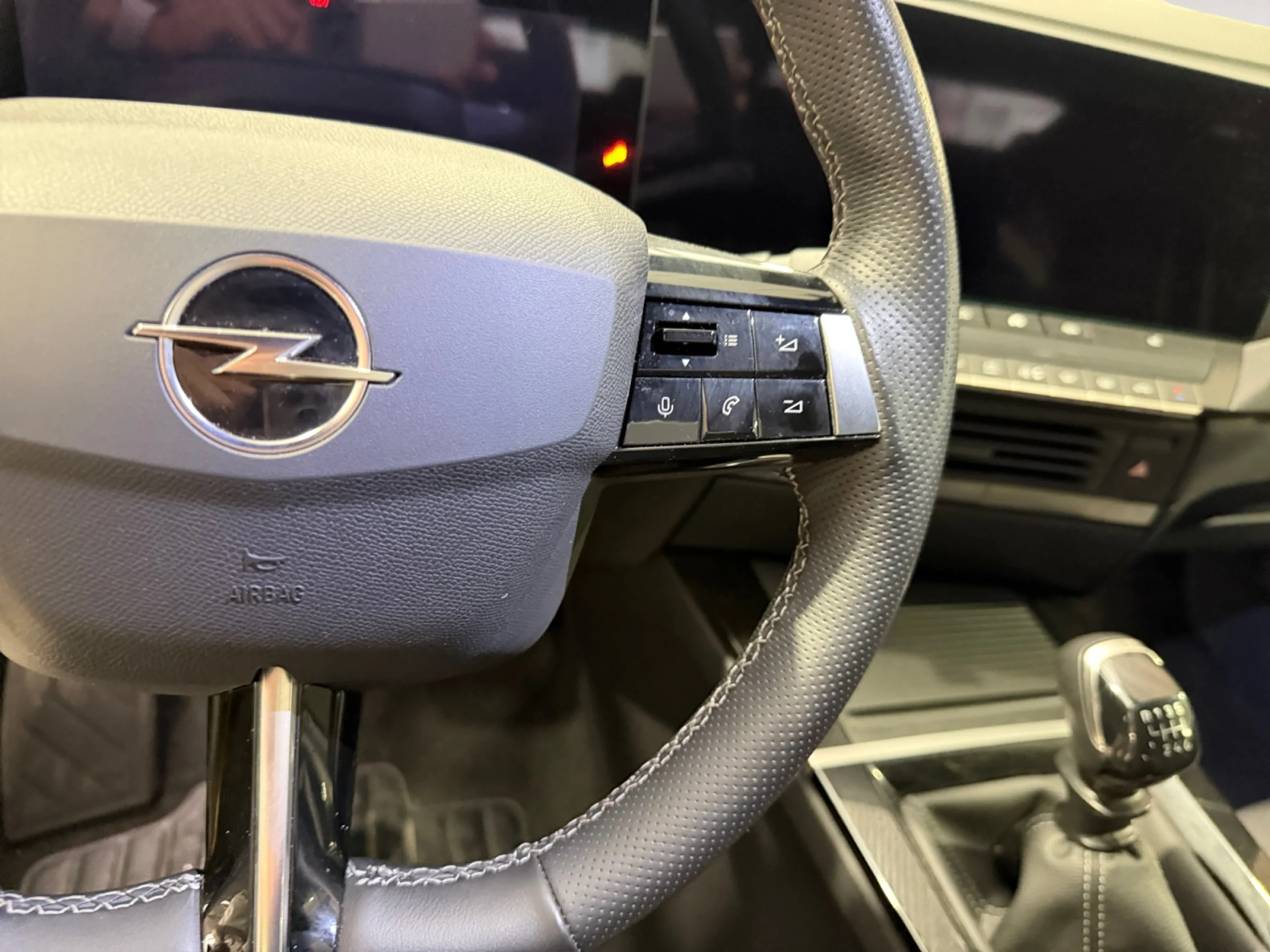 OPEL ASTRA 1.2T XHT 96KW (130CV) GS - Foto 10
