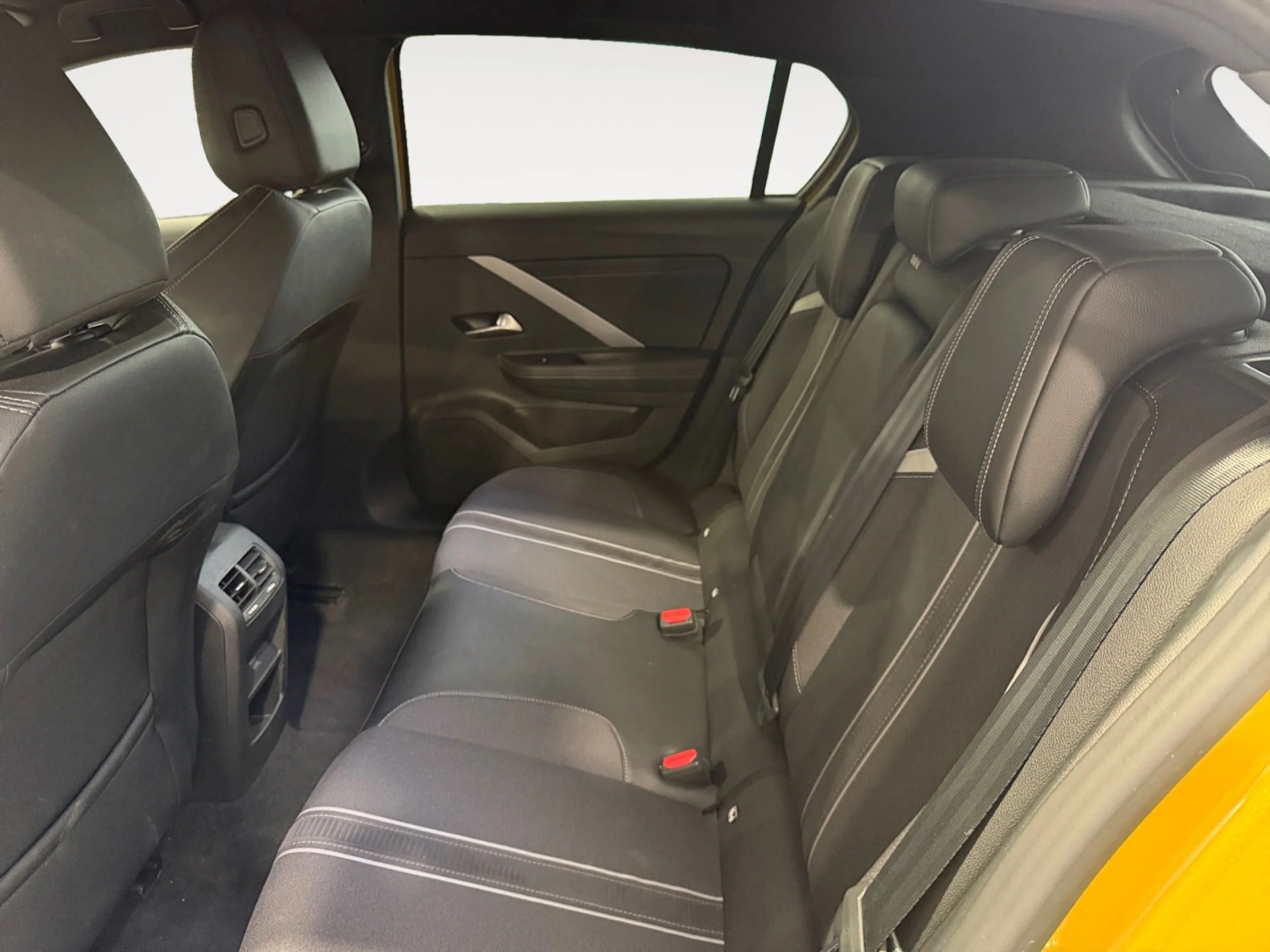 OPEL ASTRA 1.2T XHT 96KW (130CV) GS - Foto 23