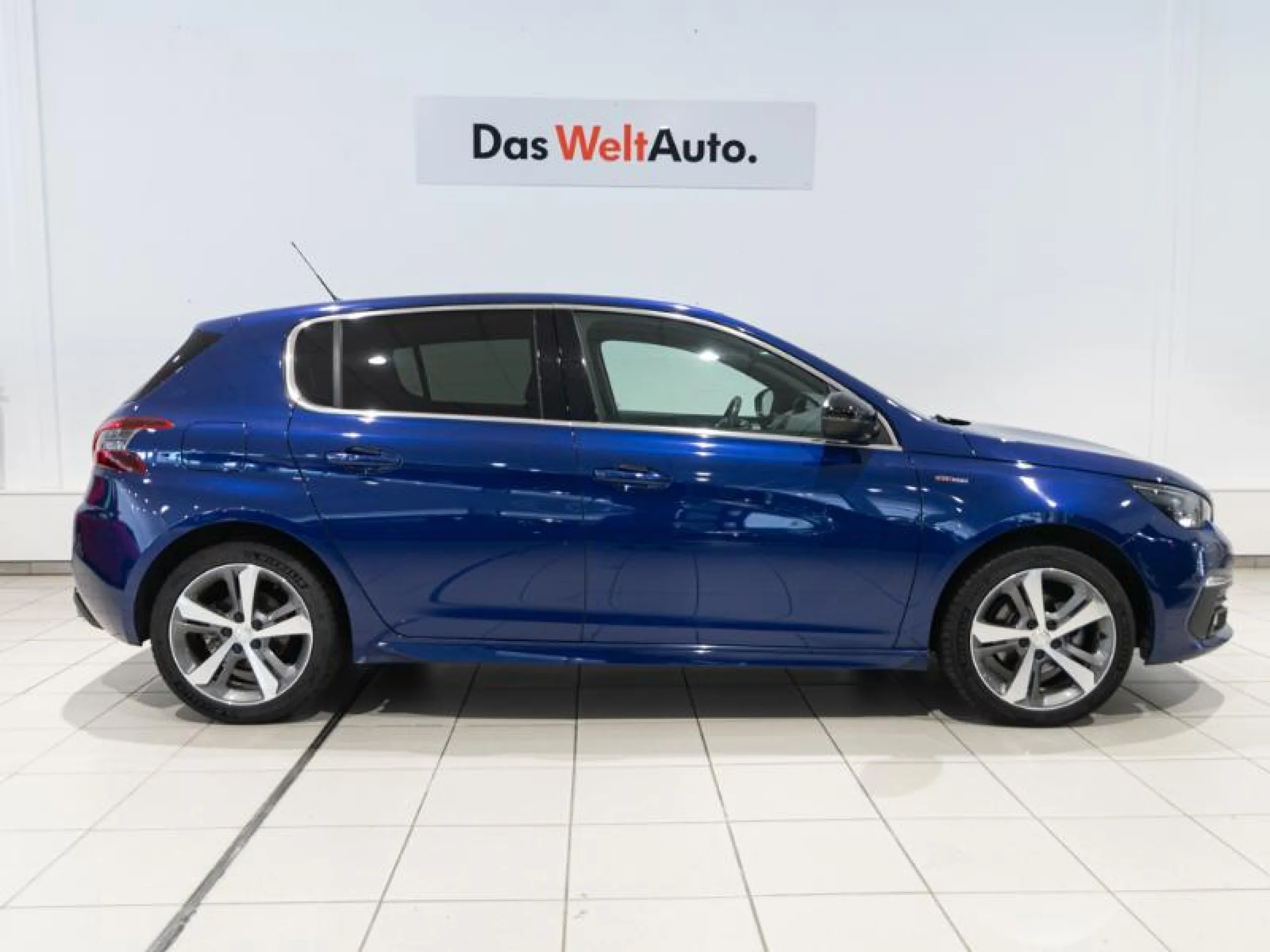 PEUGEOT 308 5P GT LINE 1.2 PURETECH 96KW (130CV) S&S - Foto 3