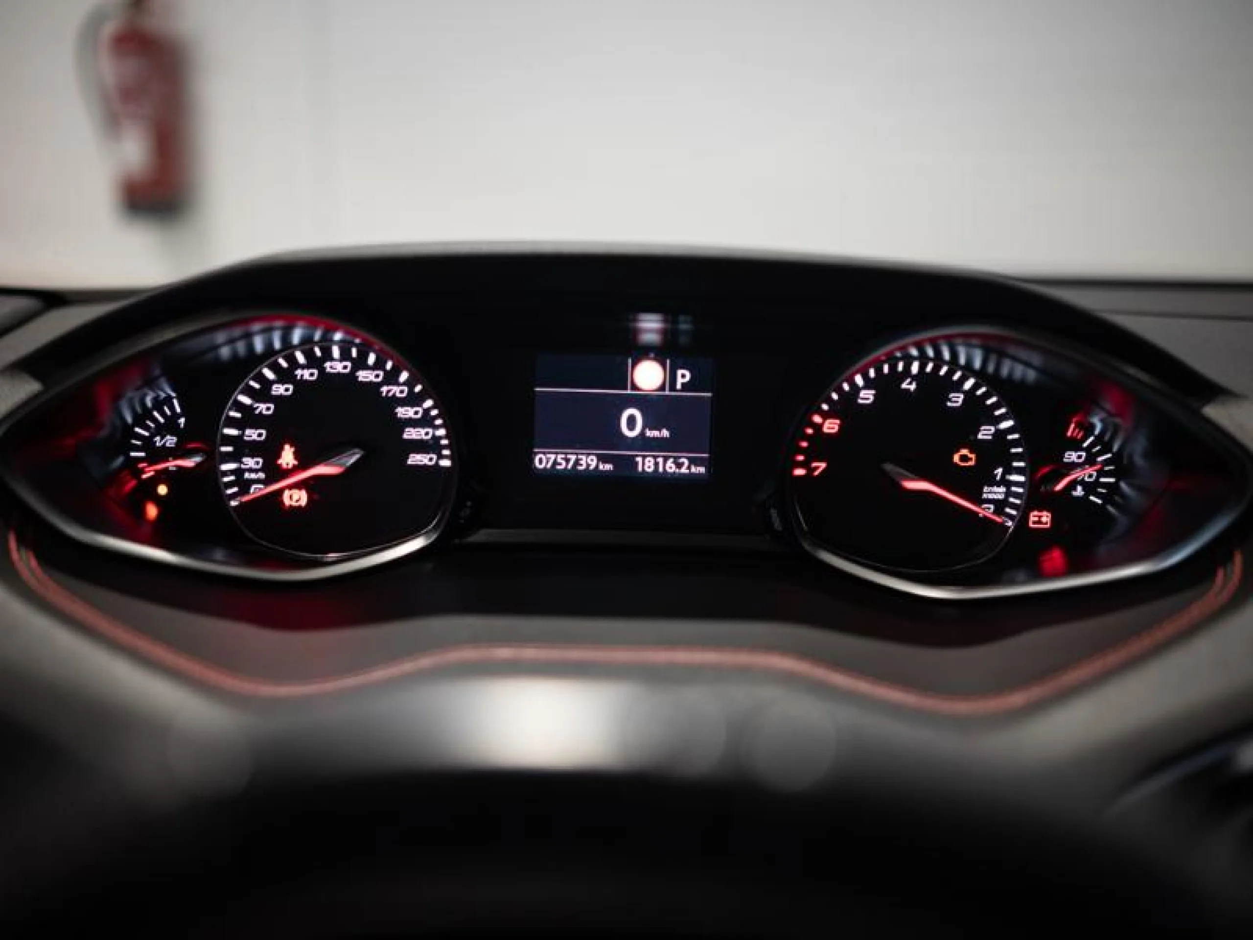 PEUGEOT 308 5P GT LINE 1.2 PURETECH 96KW (130CV) S&S - Foto 14