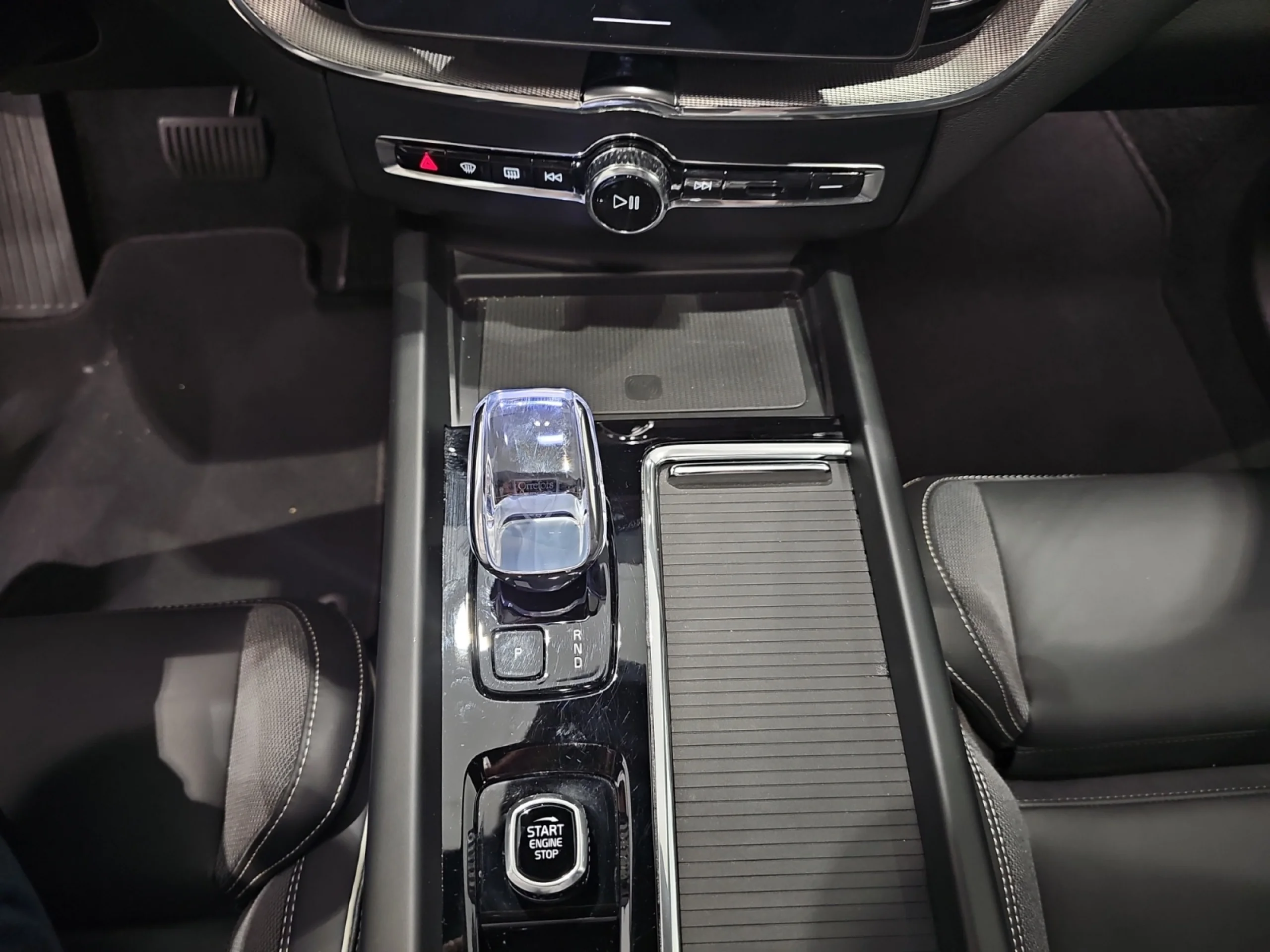 VOLVO XC60 2.0 B5 G MHEV BLACK ED PLUS DARK AT AWD - Foto 11