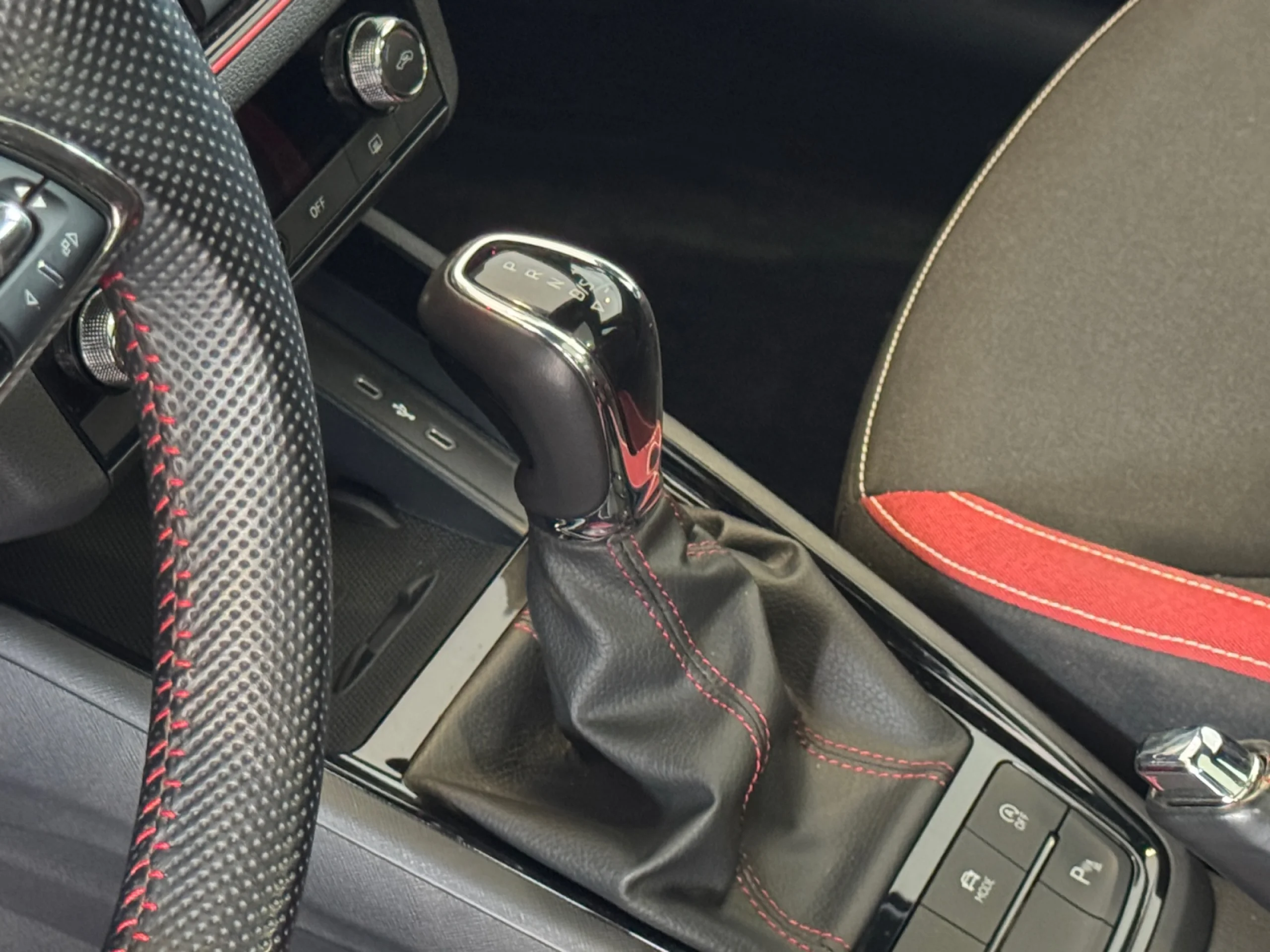 SKODA KAMIQ 1.5 TSI 110KW (150CV) DSG MONTECARLO - Foto 17