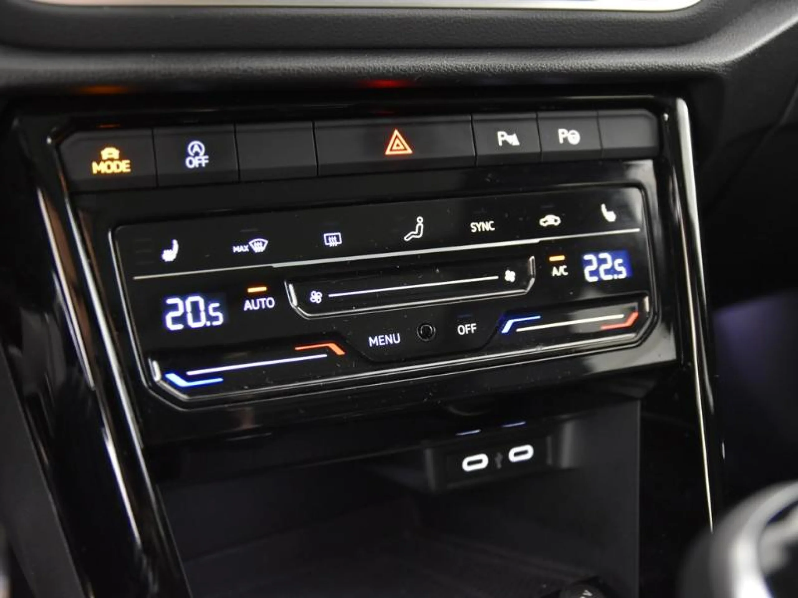 VOLKSWAGEN T ROC R LINE 1.5 TSI 110KW (150CV) - Foto 14