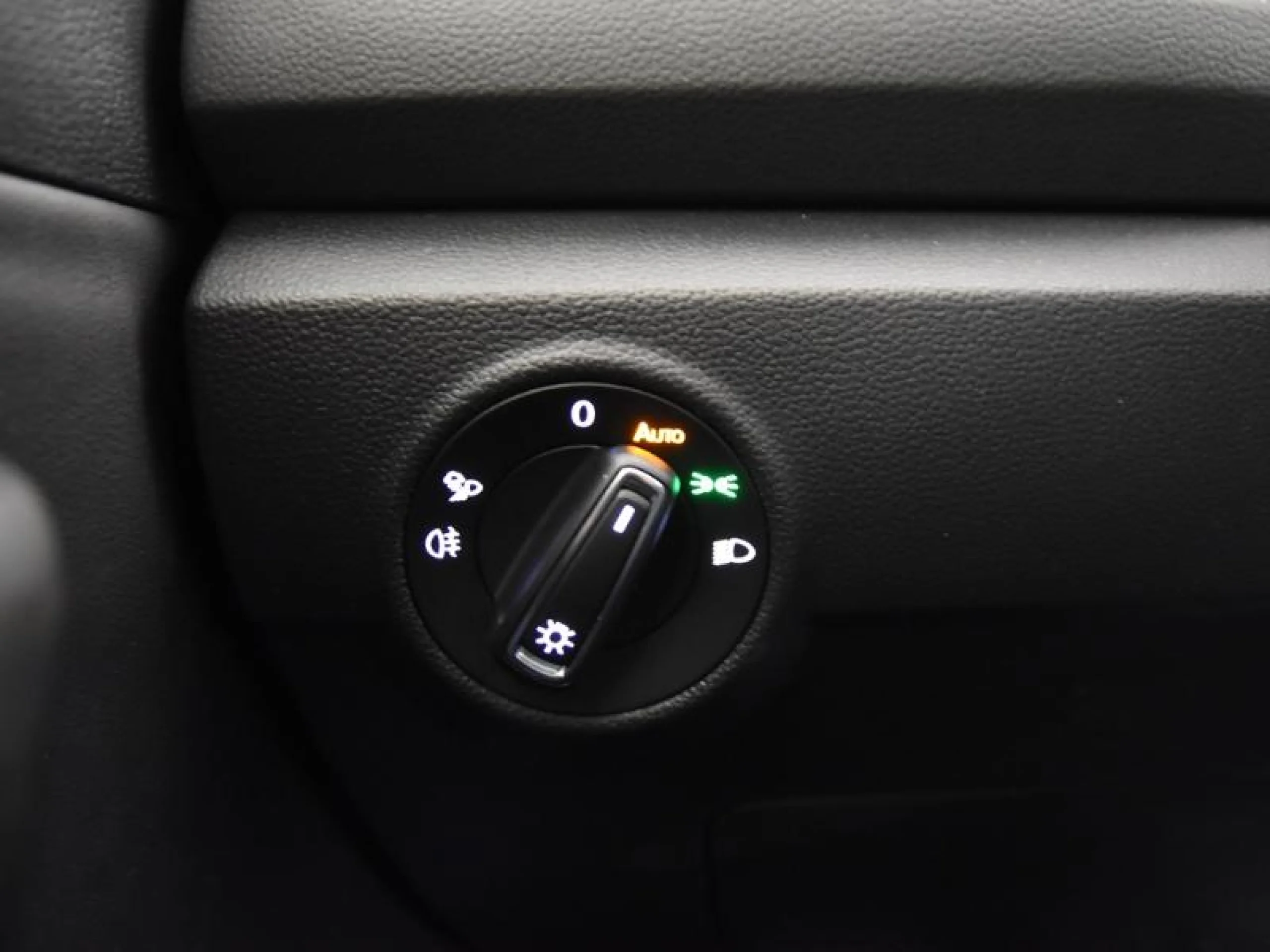 VOLKSWAGEN T ROC R LINE 1.5 TSI 110KW (150CV) - Foto 19