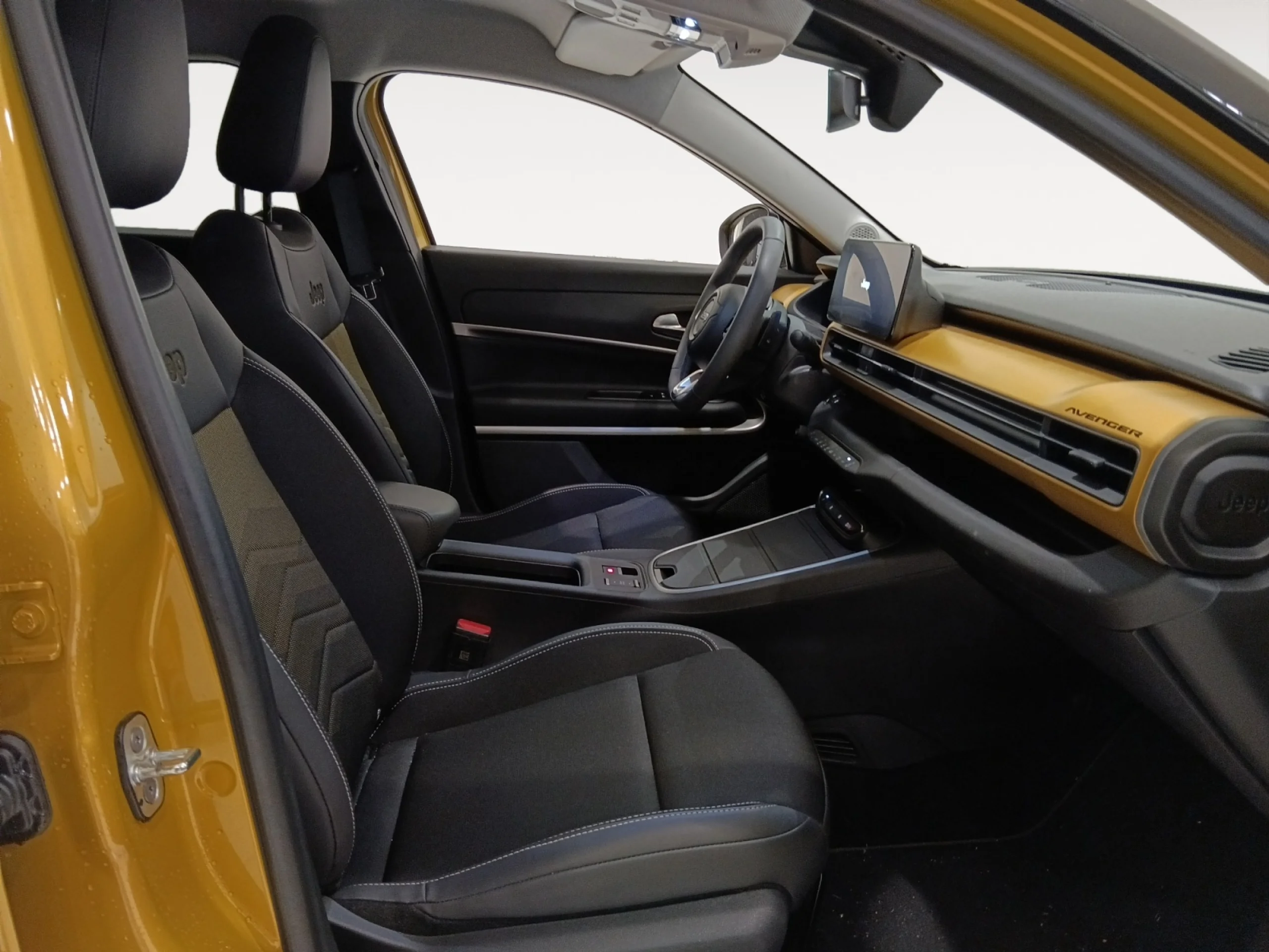 JEEP AVENGER 1.2 EHYBRID 74KW (100CV) SUMMIT - Foto 5