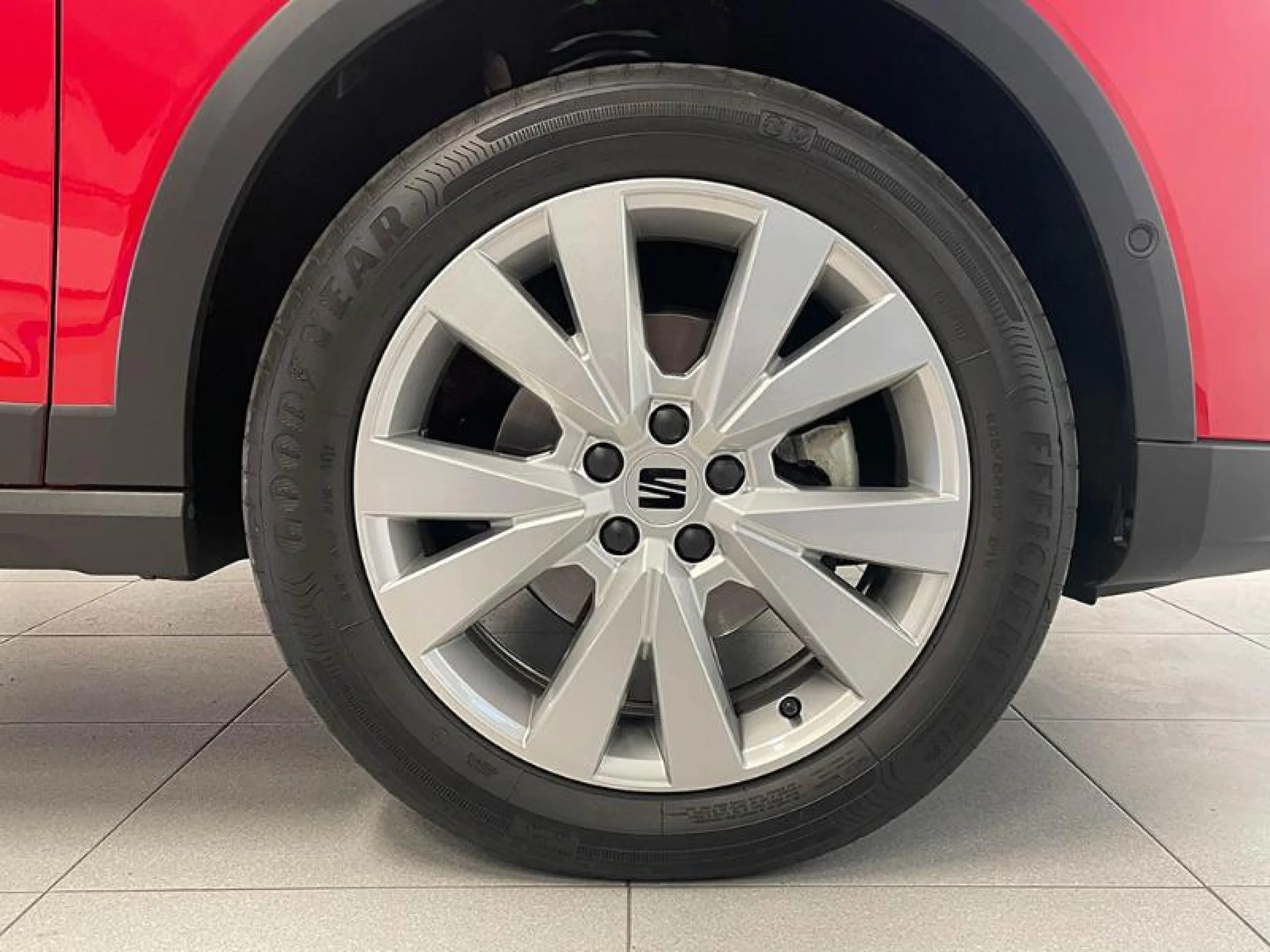 SEAT ARONA 1.0 TSI 81KW (110CV) DSG FR PLUS - Foto 8