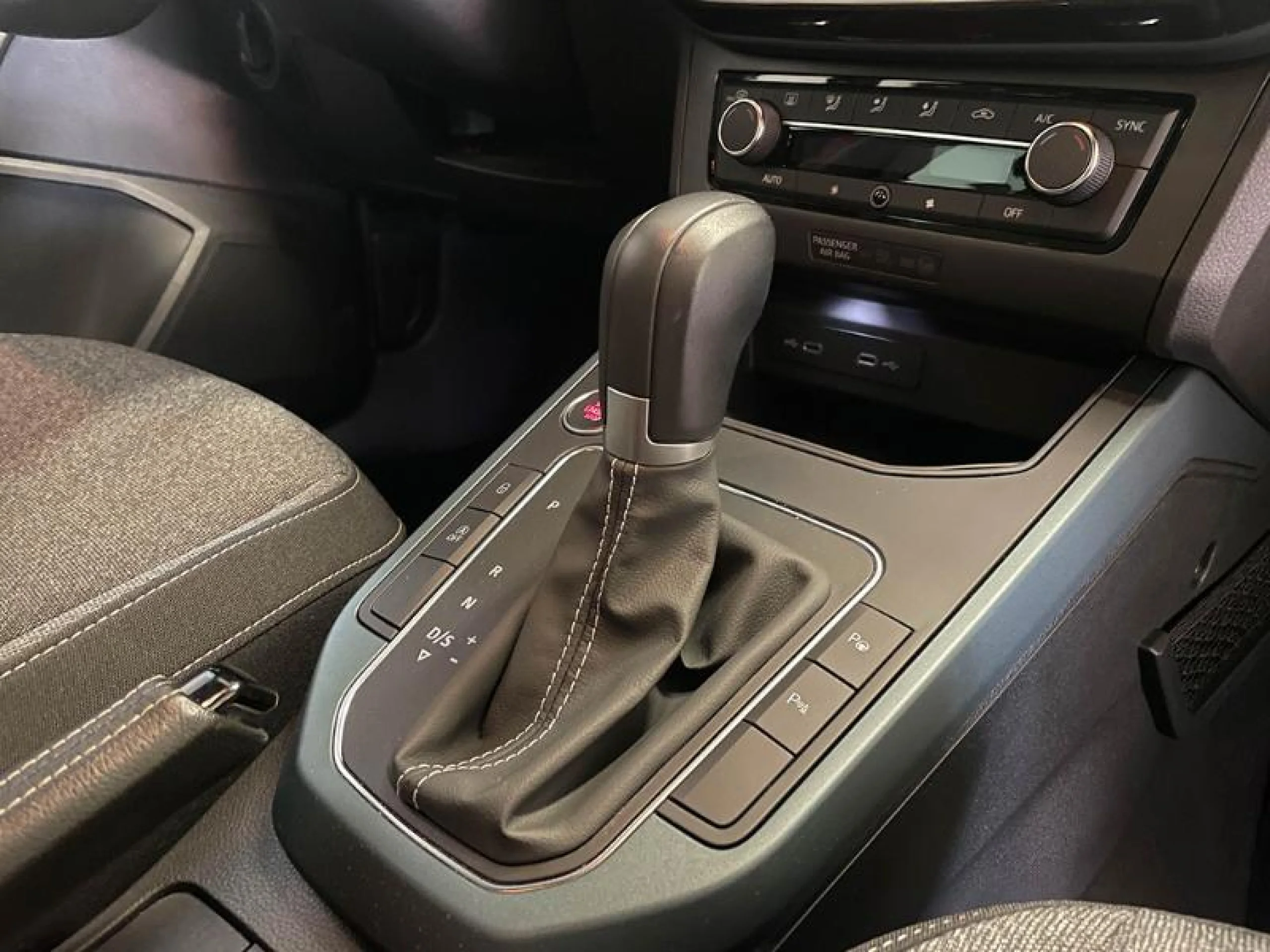 SEAT ARONA 1.0 TSI 81KW (110CV) DSG FR PLUS - Foto 12