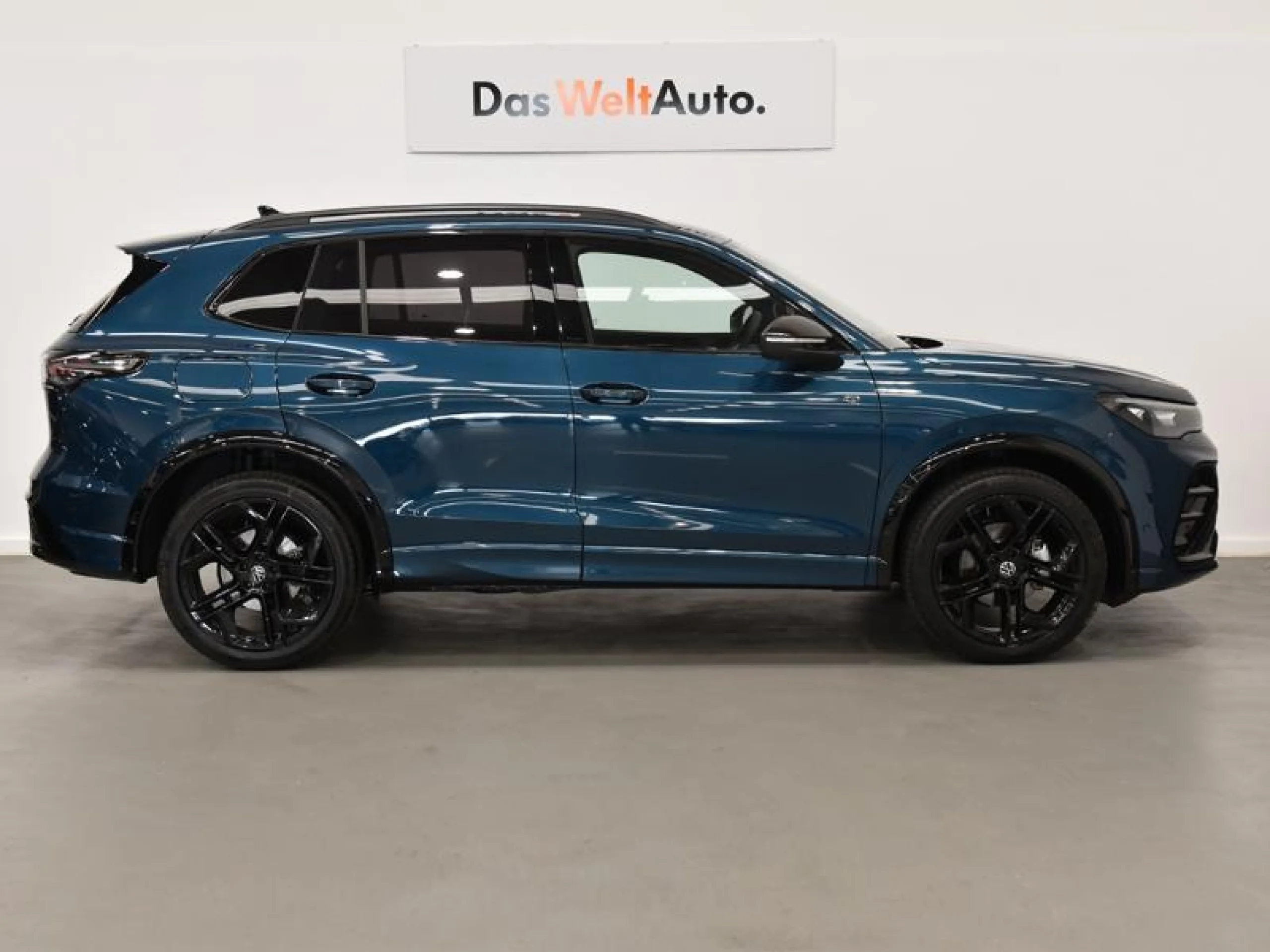 VOLKSWAGEN TIGUAN TIGUAN R LINE 1.5 ETSI 110 KW (150 CV)  AUTOM TICO DSG 7 VEL. - Foto 3
