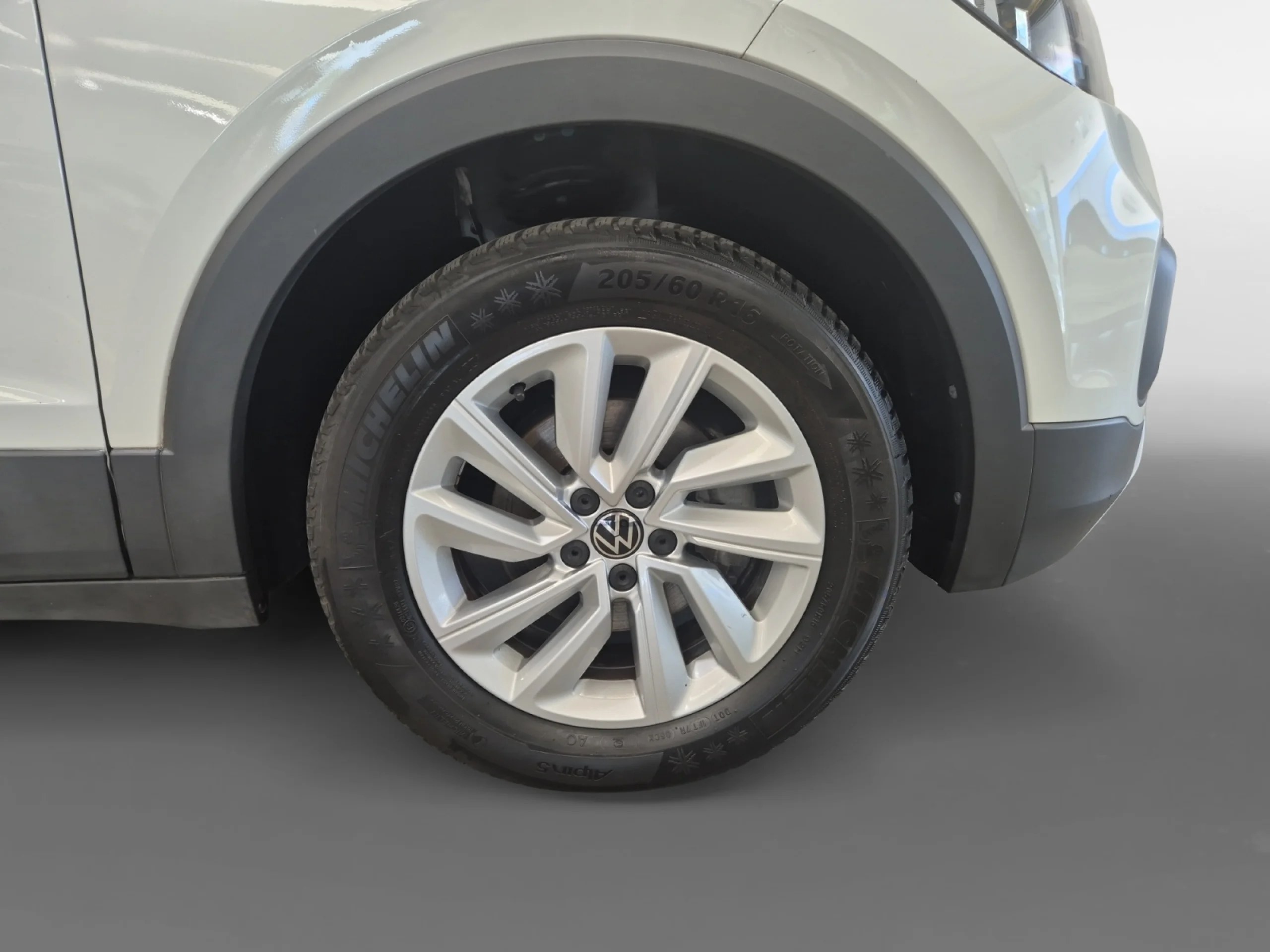 VOLKSWAGEN T CROSS ADVANCE 1.0 TSI 81KW (110CV) - Foto 8