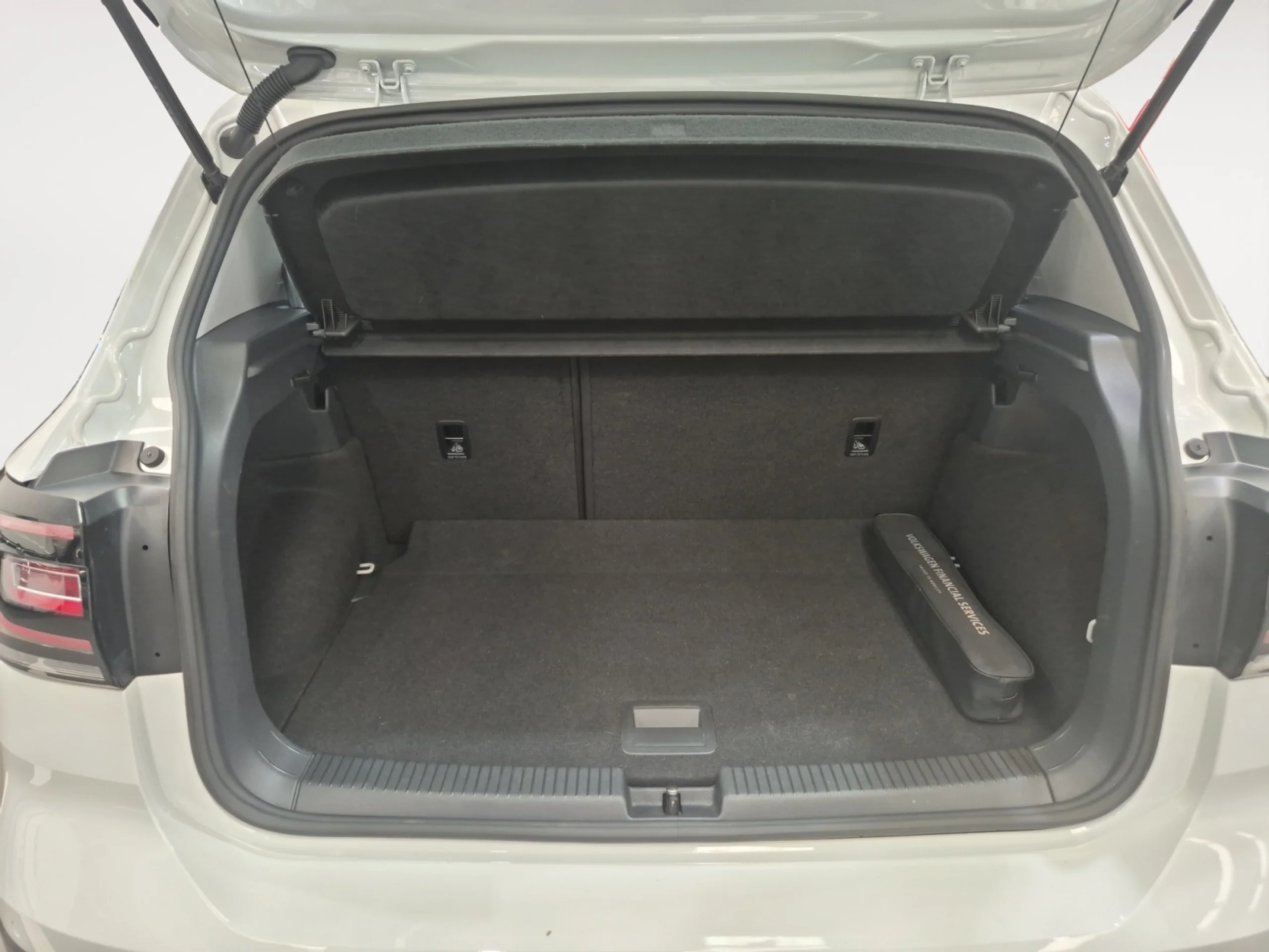 VOLKSWAGEN T CROSS ADVANCE 1.0 TSI 81KW (110CV) - Foto 7