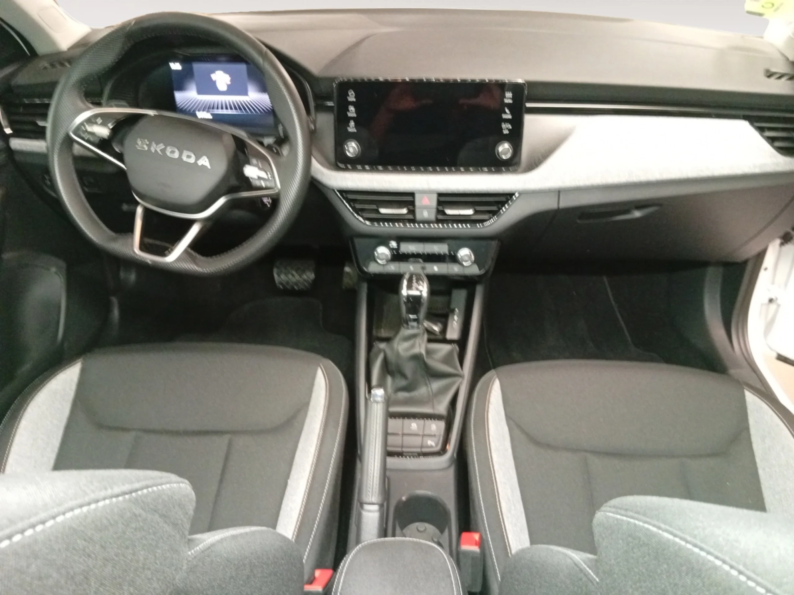 SKODA SCALA 1.5 TSI 110 KW (150 CV) DSG SELECTION - Foto 4