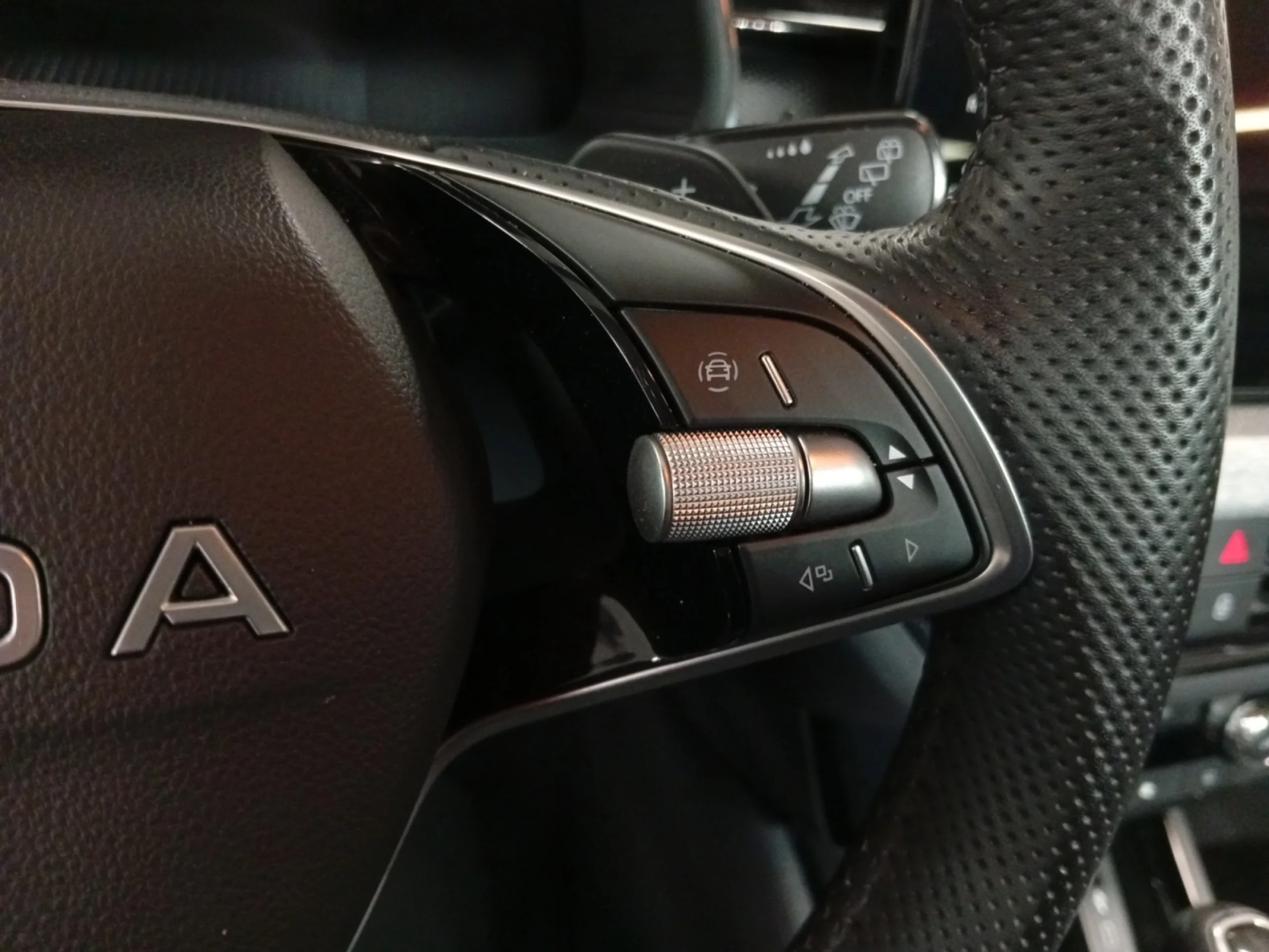 SKODA SCALA 1.5 TSI 110 KW (150 CV) DSG SELECTION - Foto 10