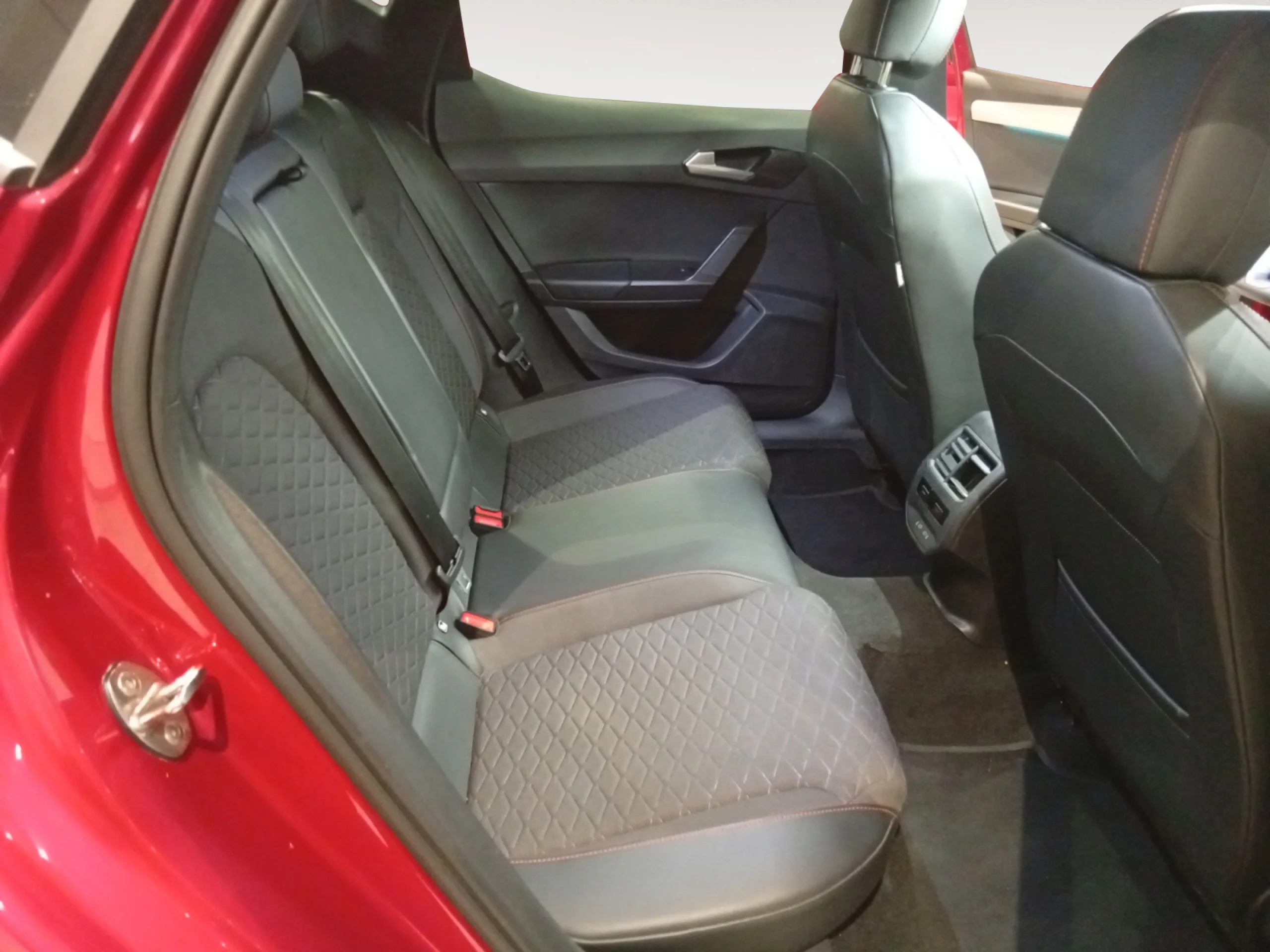 SEAT LEON 1.5 ETSI 110KW DSG 7 S&S FR - Foto 6